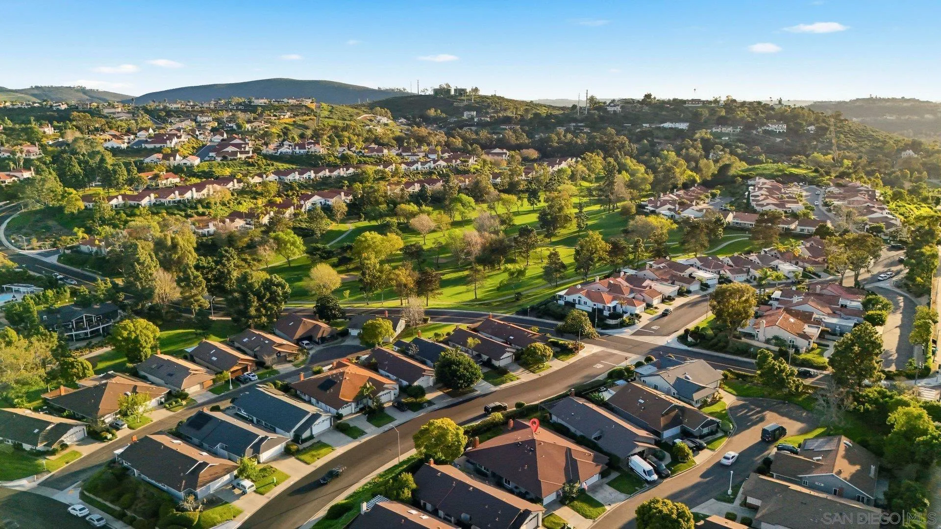 https://cdn.realtyfeed.com/cdn/127/260003260/9023746f623783c1e4c801bb7ae909e8.webp