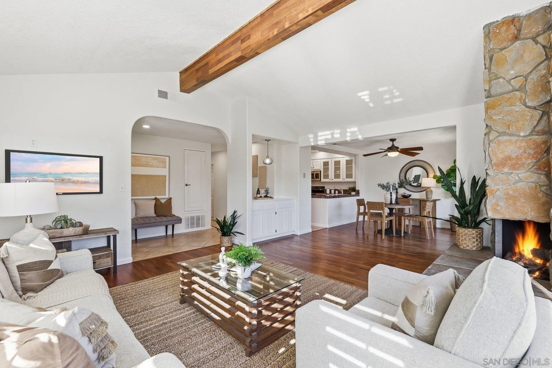https://cdn.realtyfeed.com/cdn/127/260003260/a205cd04309268d940920240c042d52d.webp