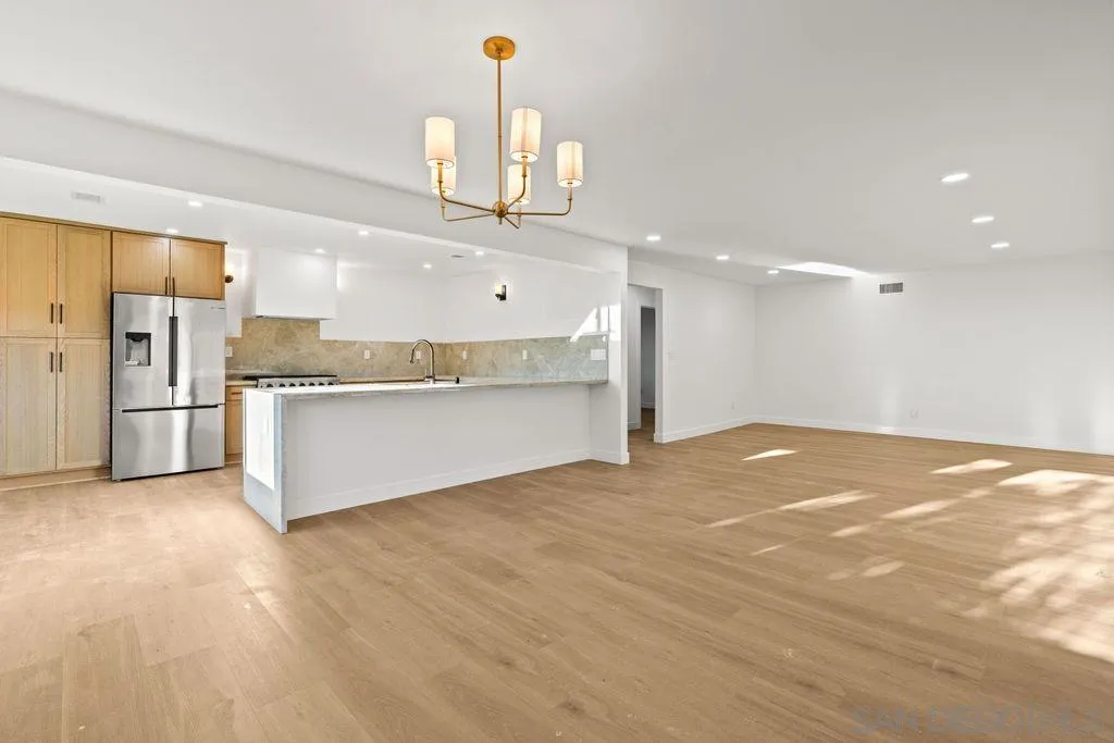 https://cdn.realtyfeed.com/cdn/127/260003269/25f1f16582a177971292290f40a56c32.webp