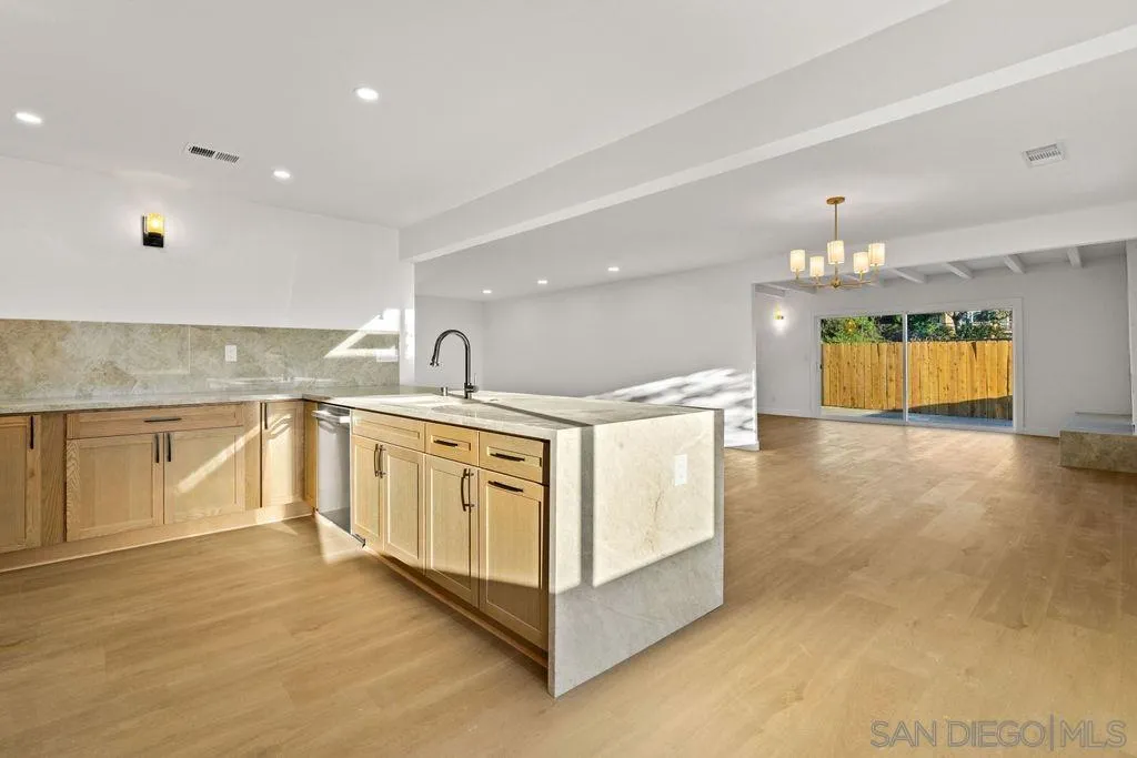 https://cdn.realtyfeed.com/cdn/127/260003269/d49d20768ef23e6be4cdf5225e0f4a97.webp
