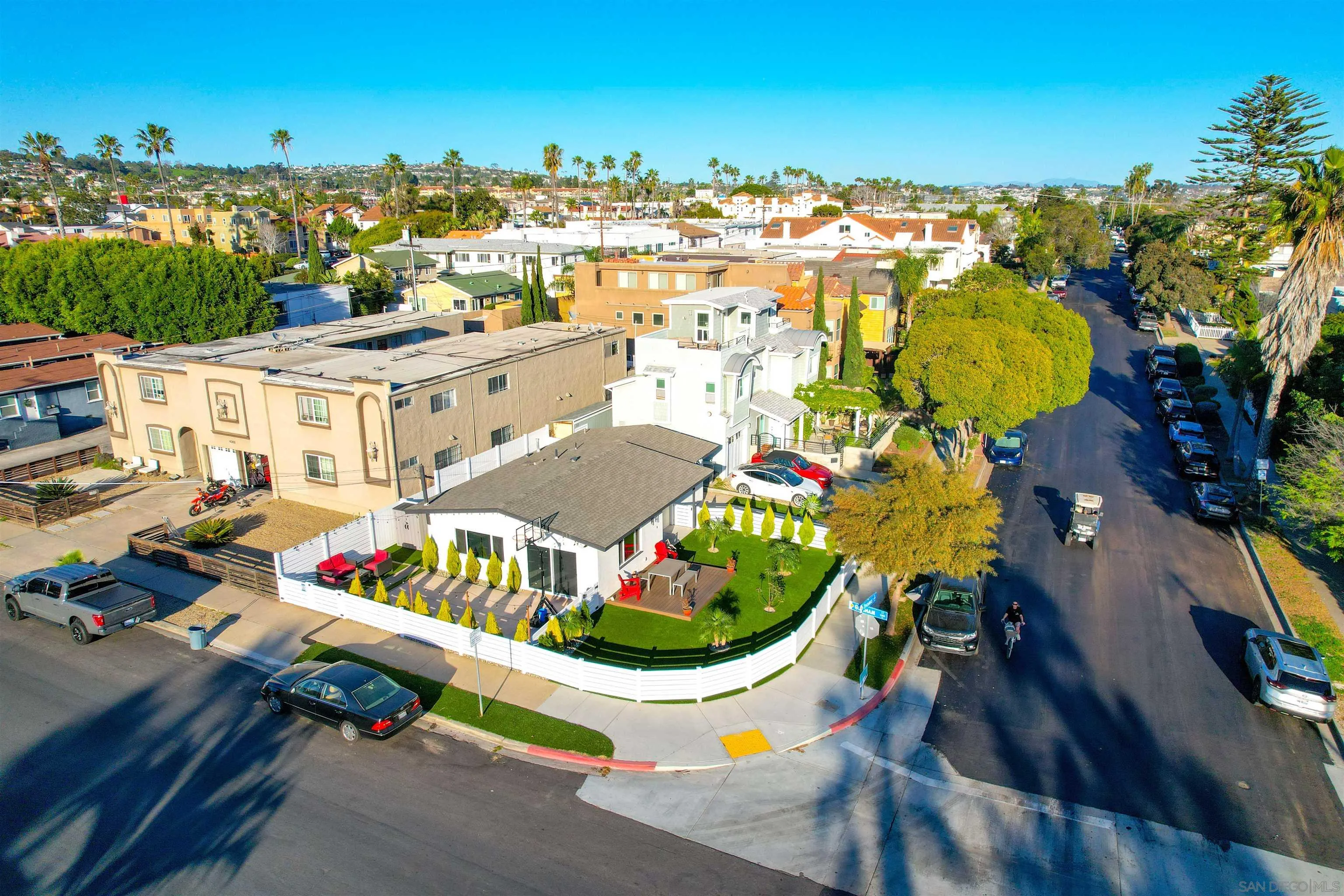 https://cdn.realtyfeed.com/cdn/127/260003272/3e6a3227ab2a0aeaf0615a0ab36ac8fc.webp