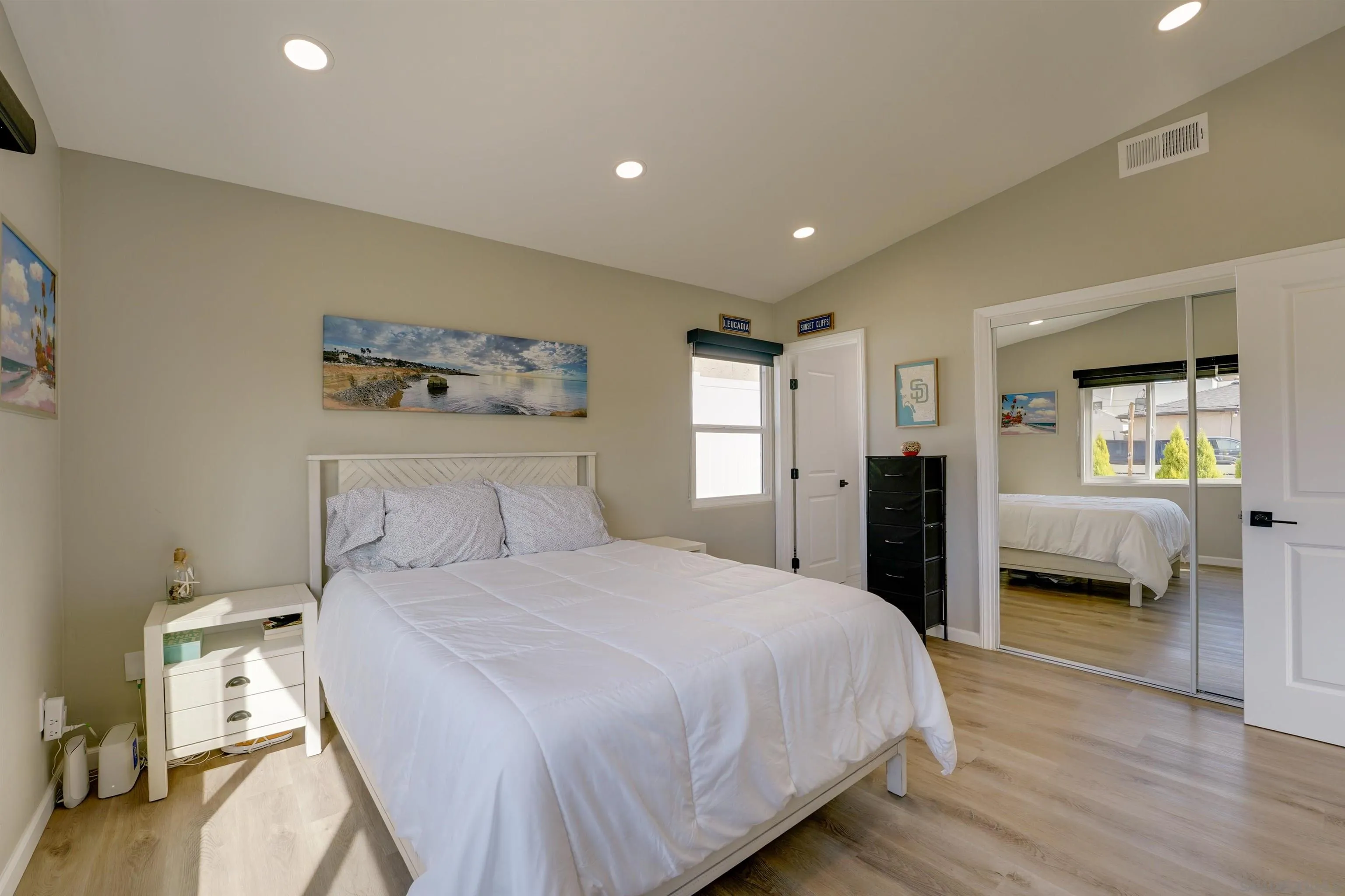 https://cdn.realtyfeed.com/cdn/127/260003272/bf8272463d04f3da83f80c06c6f3109b.webp