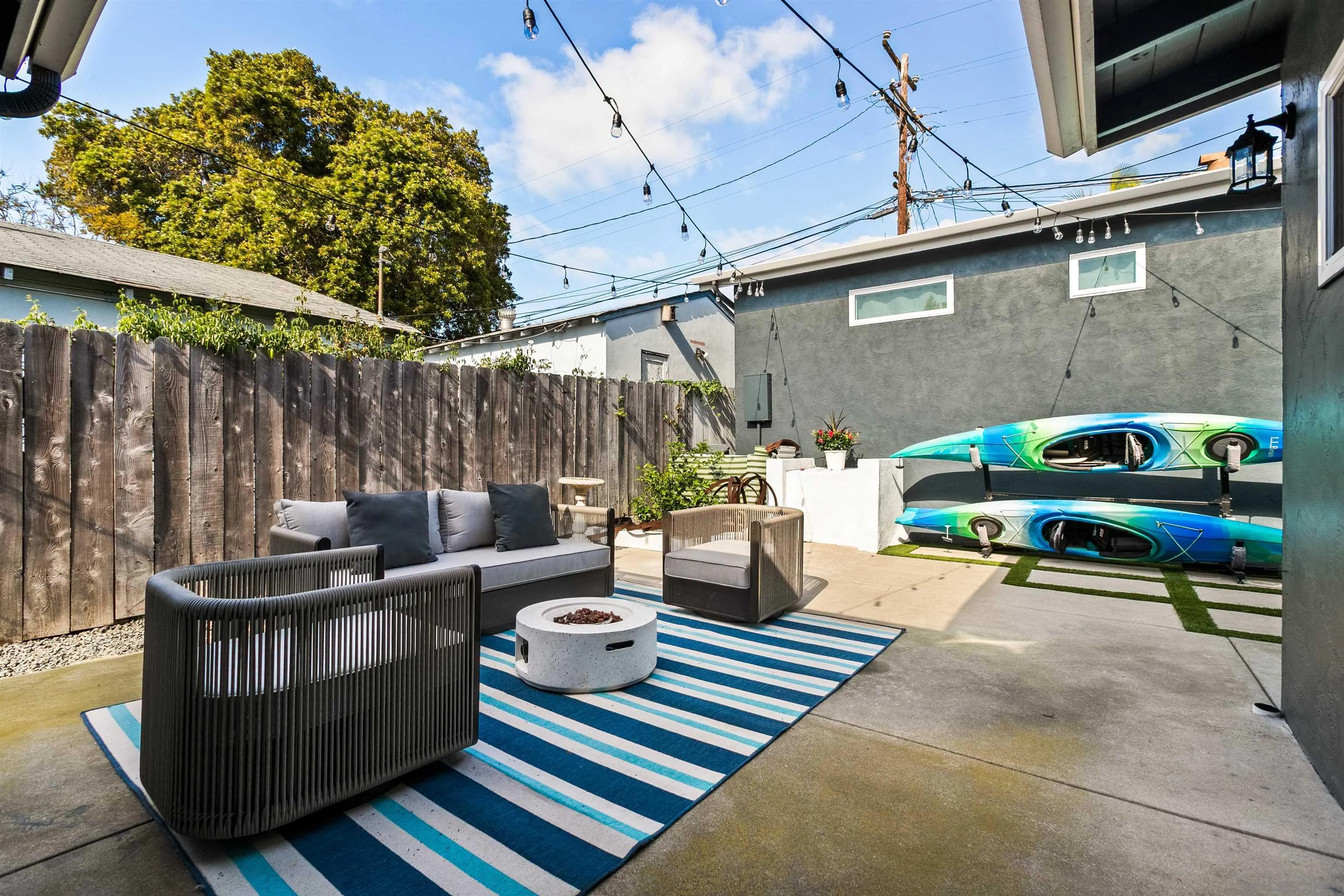 https://cdn.realtyfeed.com/cdn/127/260003275/6049888ac52e09d847e1b03c3c392d43.webp