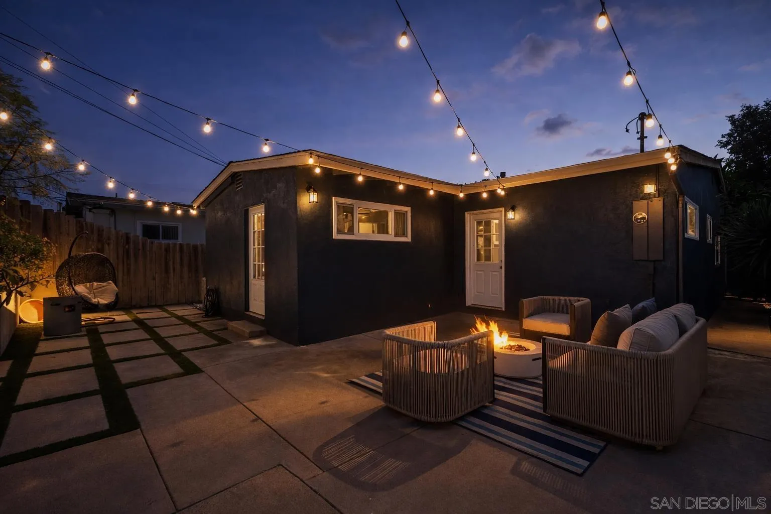 https://cdn.realtyfeed.com/cdn/127/260003275/7f8e02003d0c66580ef32d439de2f5ae.webp