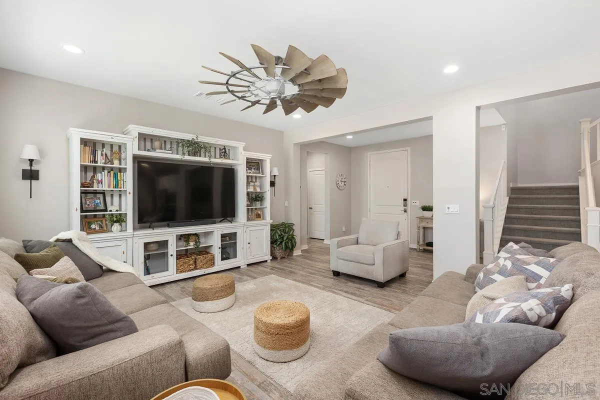 https://cdn.realtyfeed.com/cdn/127/260003284/458cca7a1db15497a013182e7a392d3b.webp