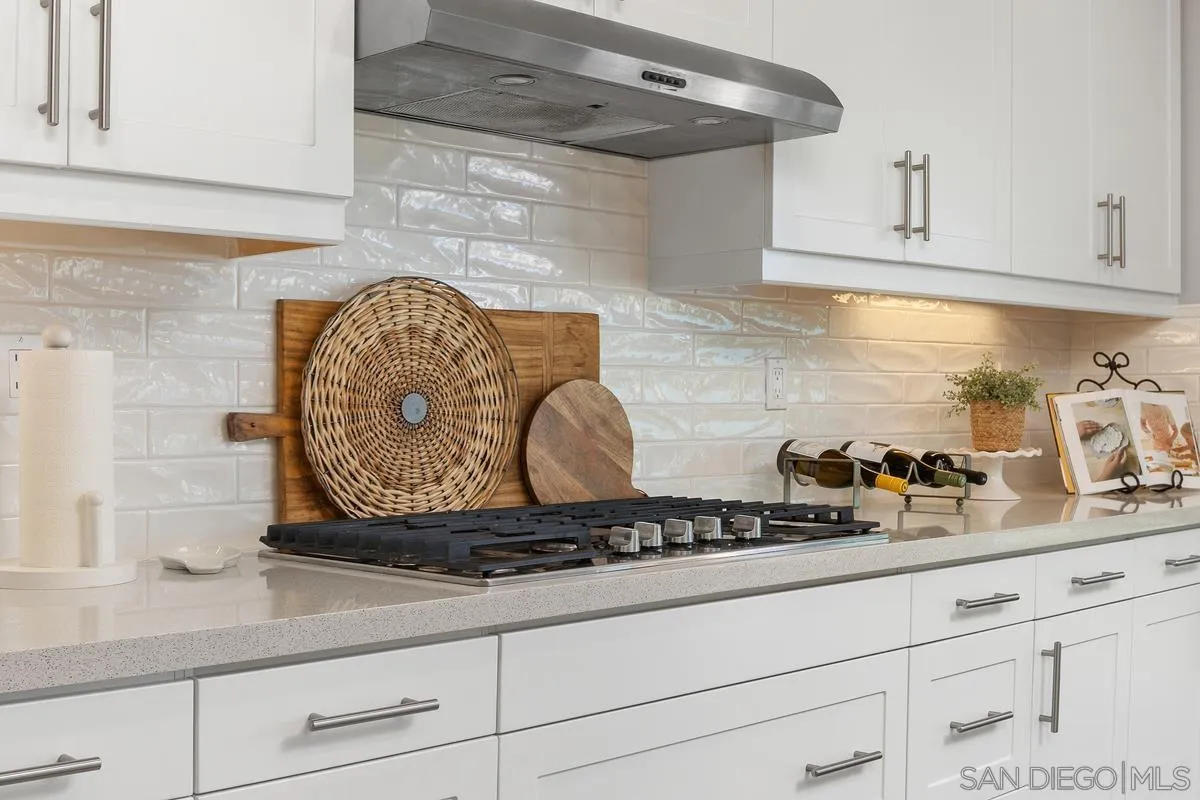 https://cdn.realtyfeed.com/cdn/127/260003284/4cec8236c5b9799c275461c029de7695.webp