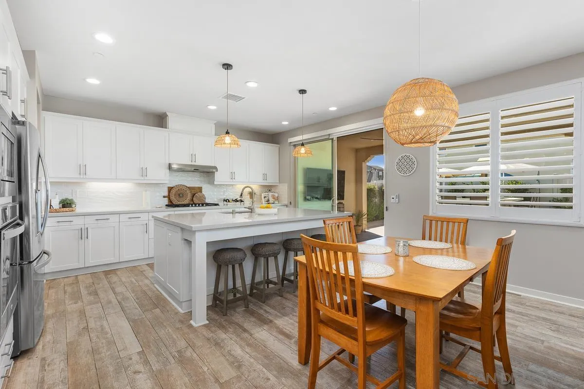 https://cdn.realtyfeed.com/cdn/127/260003284/a0073f00bf9e3eb54a8f4f682bb7d130.webp