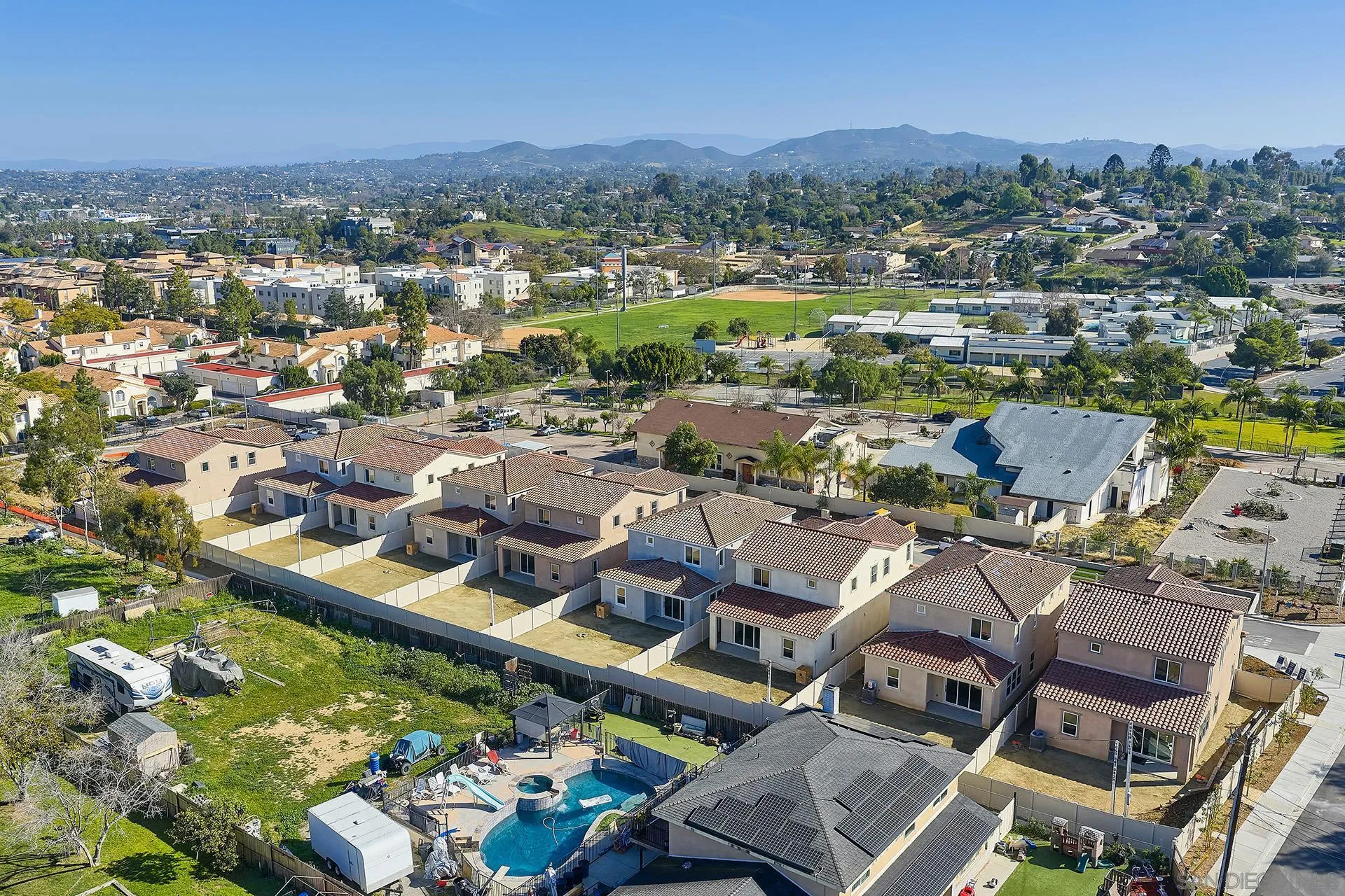 https://cdn.realtyfeed.com/cdn/127/260003285/4c76c44aa6a789c4711e92ac61de1a2a.webp
