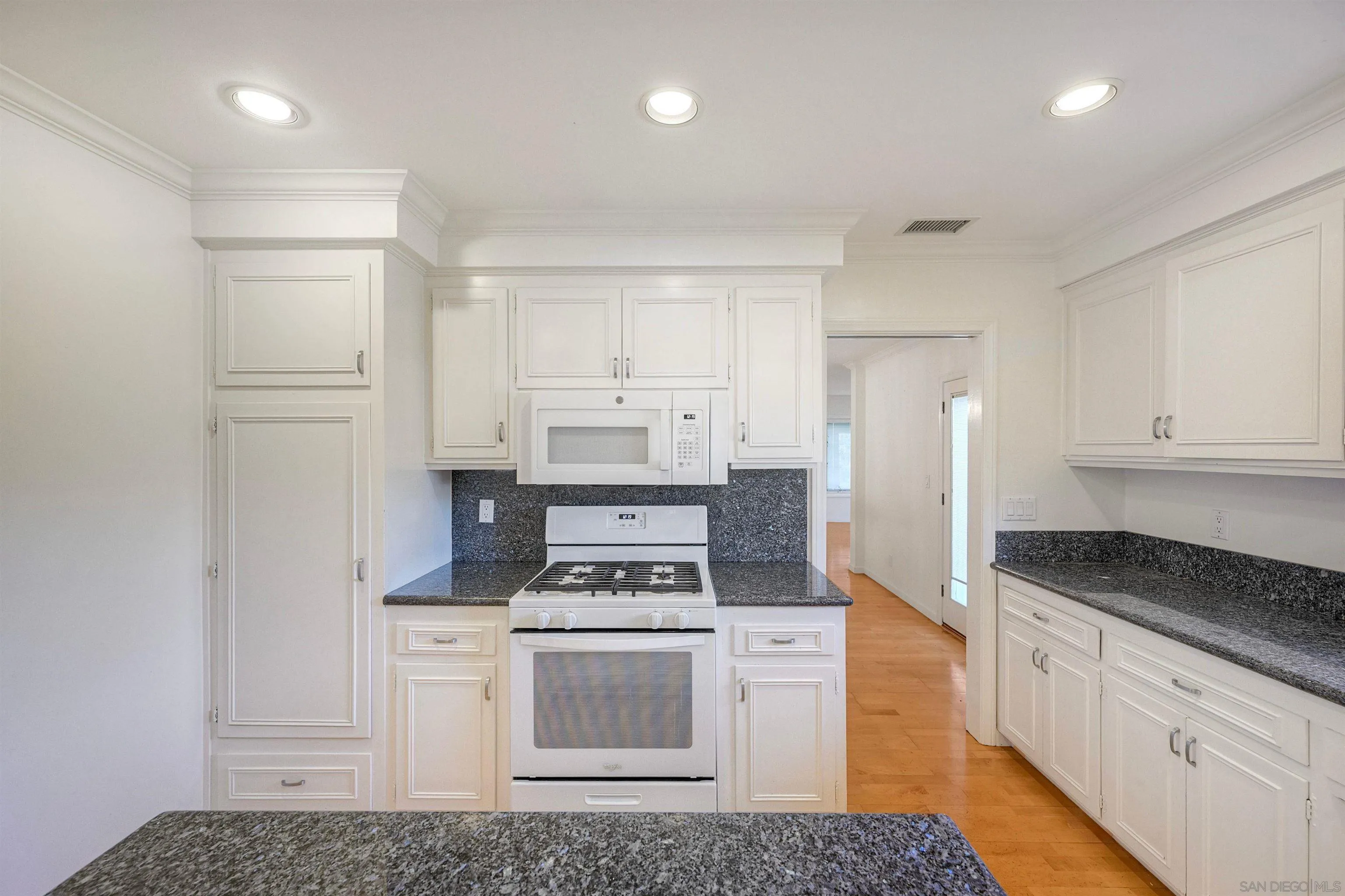 https://cdn.realtyfeed.com/cdn/127/260003291/54c06564e0154c0f5bda0693e78f19ba.webp