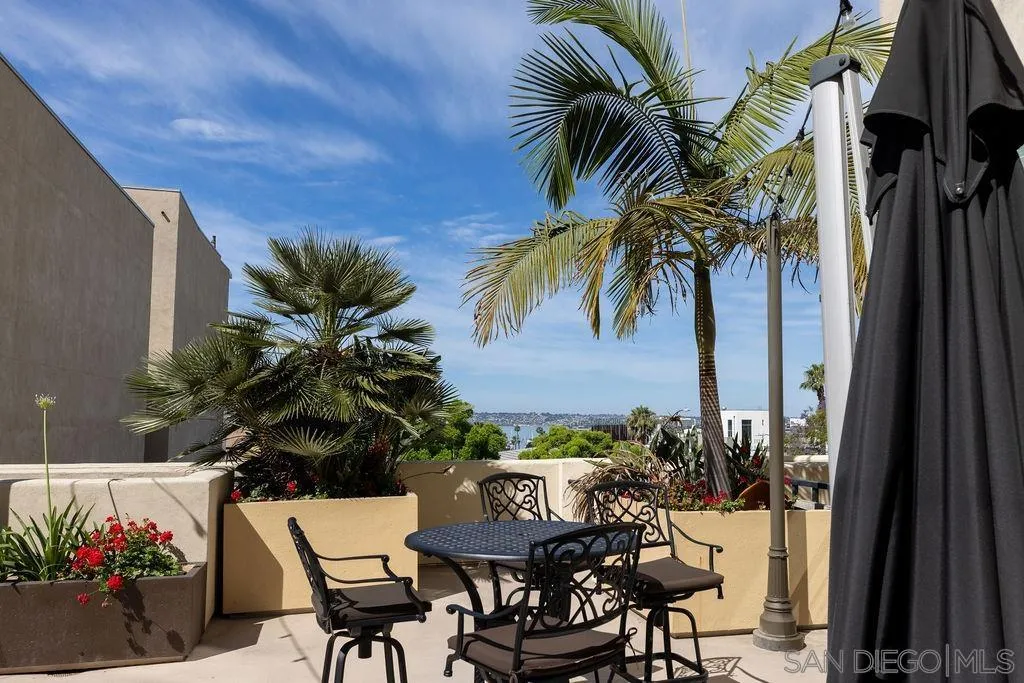 https://cdn.realtyfeed.com/cdn/127/260003292/2e12220584af5e067643fe2865609166.webp