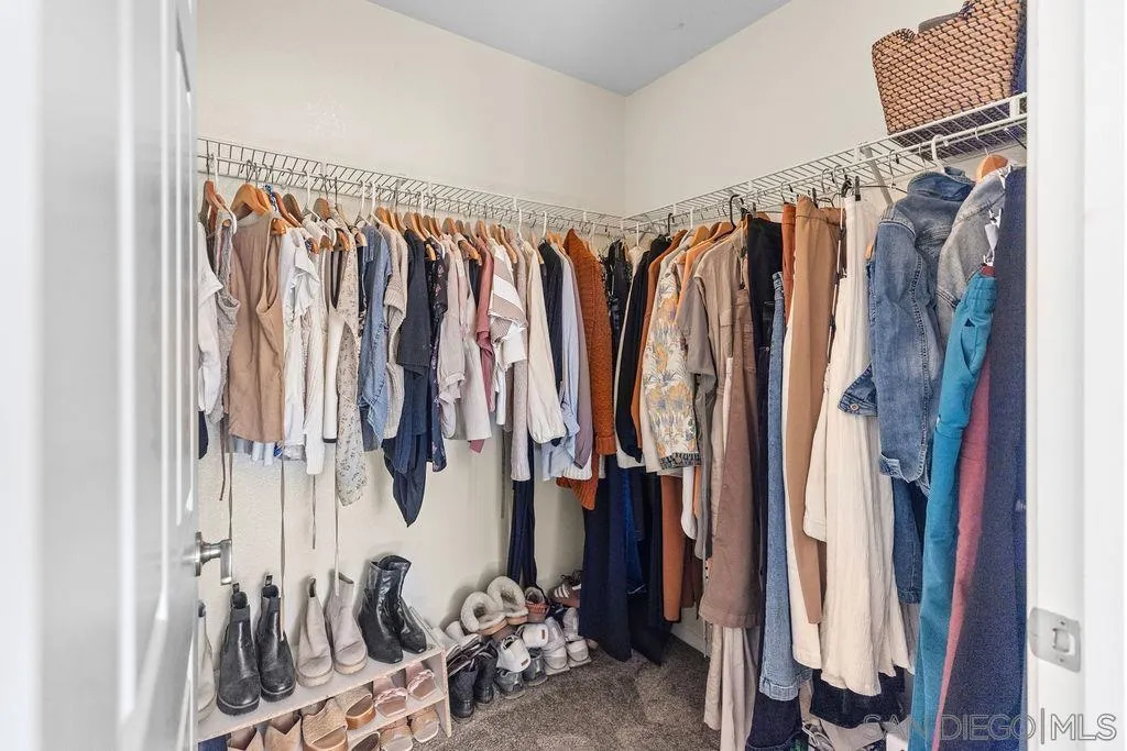 https://cdn.realtyfeed.com/cdn/127/260003292/970dd4f59c892f3f09426495fd0525b6.webp