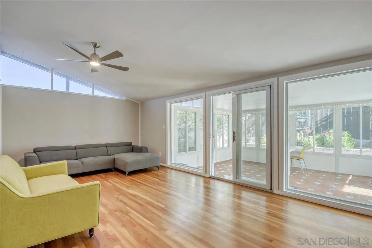 https://cdn.realtyfeed.com/cdn/127/260003293/ee9ebd9807e74c590267373bf98d2c8b.webp