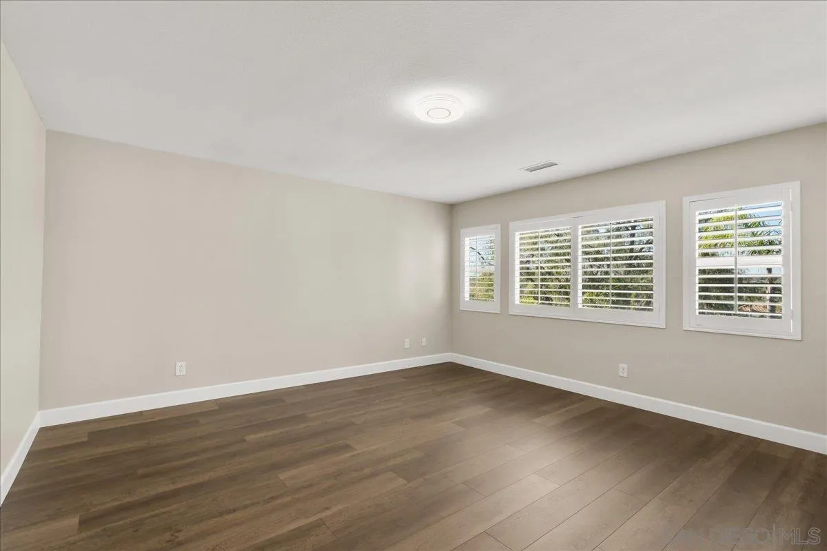 https://cdn.realtyfeed.com/cdn/127/260003295/0906d1b45910f895c3317d684f7748f8.webp