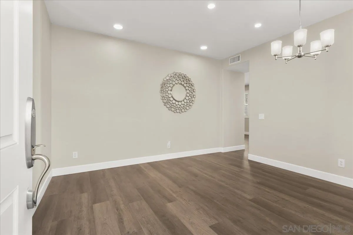https://cdn.realtyfeed.com/cdn/127/260003295/621c86c781aedd0c3c2d69b53242b651.webp