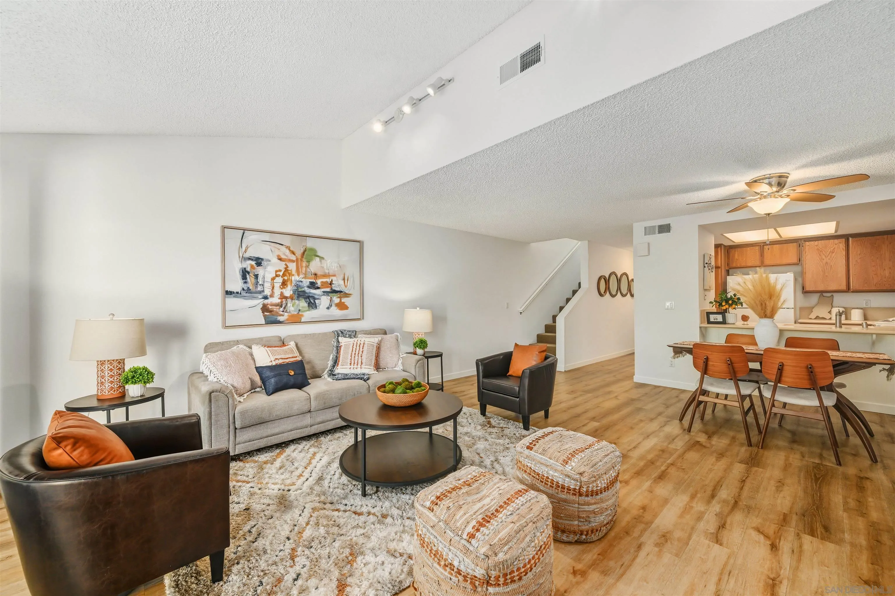 Photo #2: 260003296 Listing: Photo #2