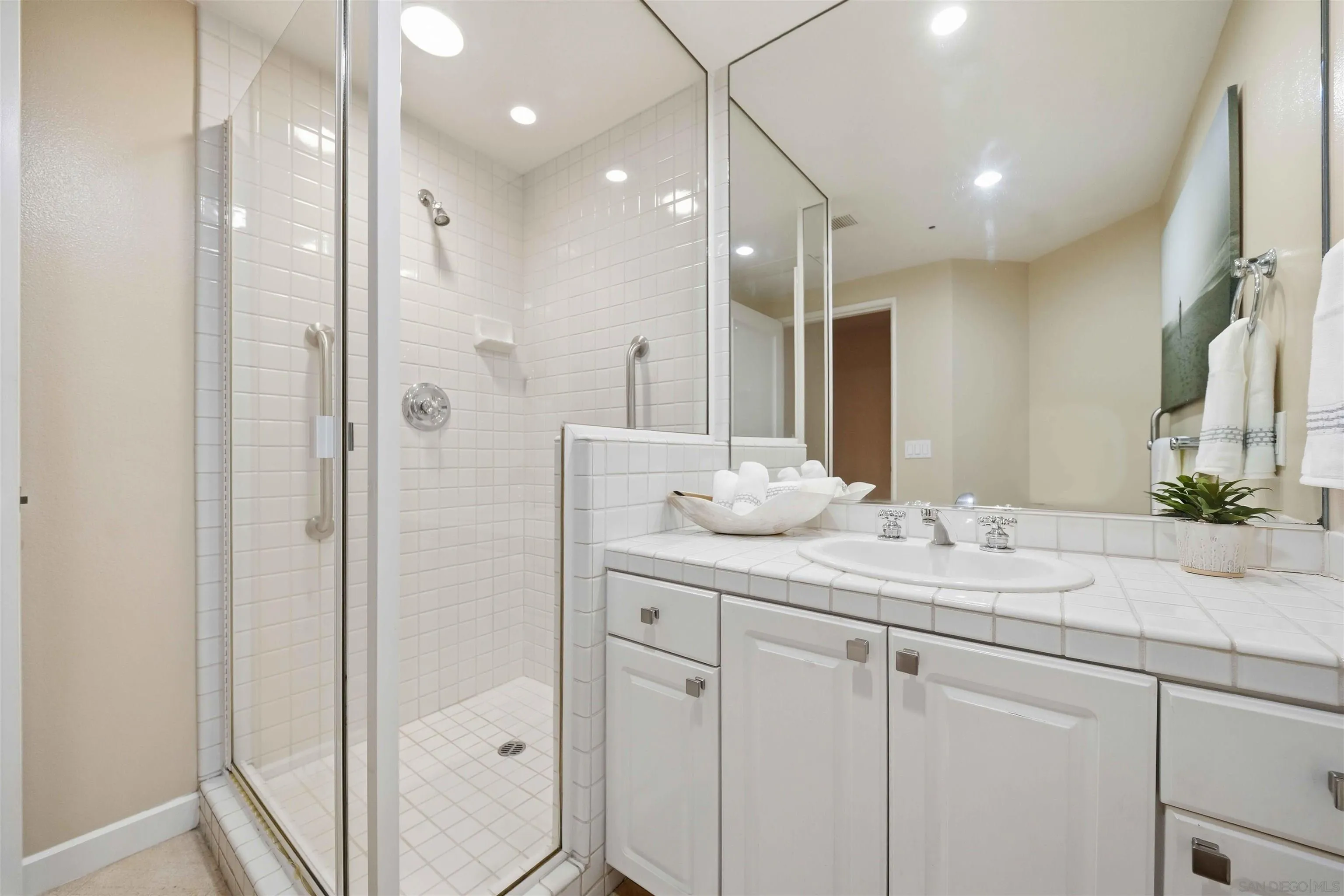 Photo #35: 2600033 Listing: Photo #35