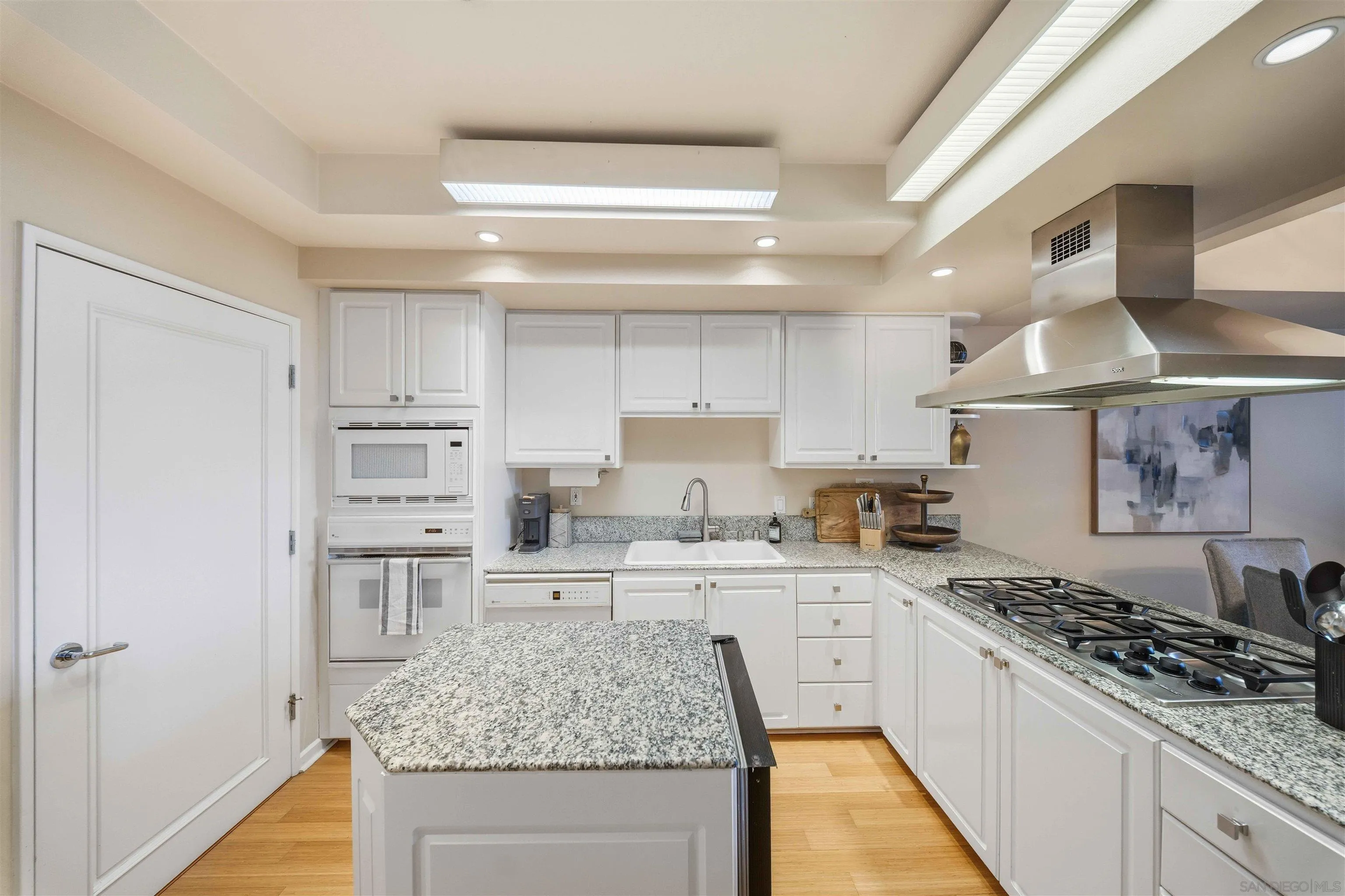 Photo #17: 2600033 Listing: Photo #17