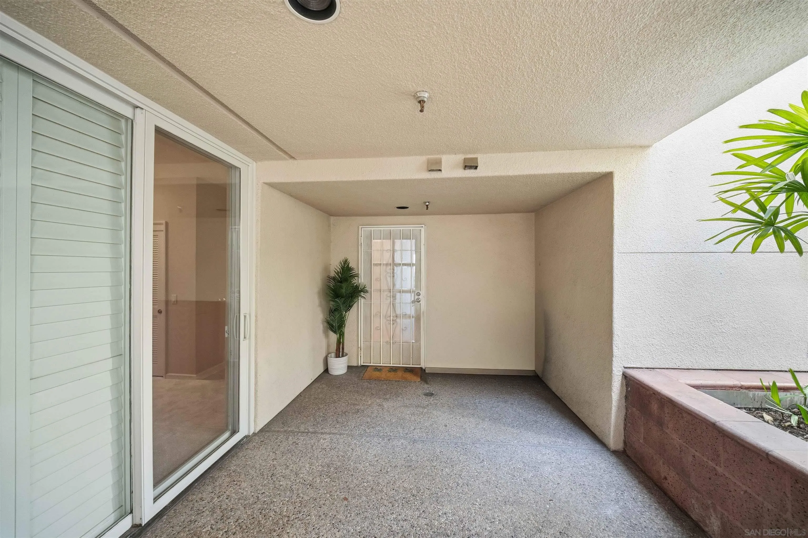 Photo #43: 2600033 Listing: Photo #43