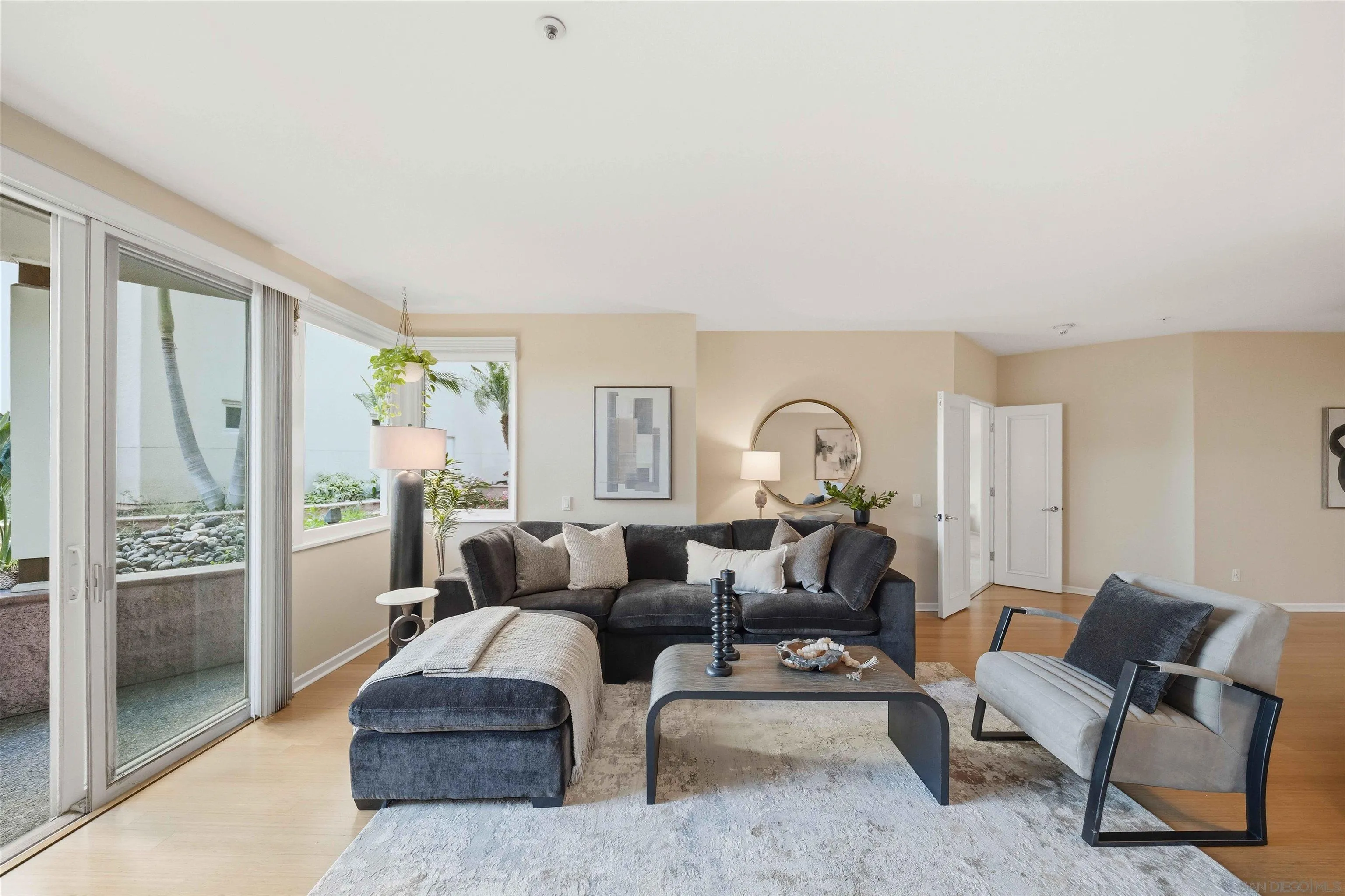 Photo #5: 2600033 Listing: Photo #5