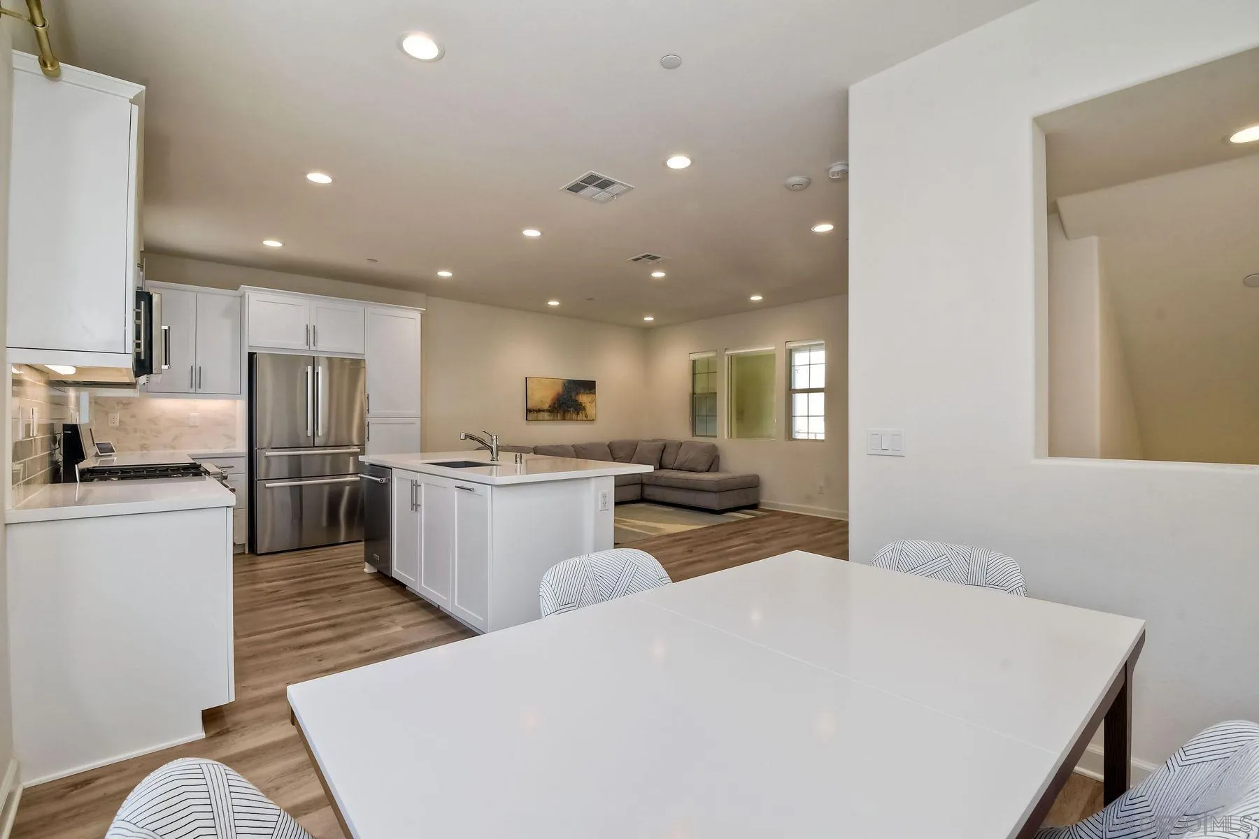 Photo #6: 260003301 Listing: Photo #6