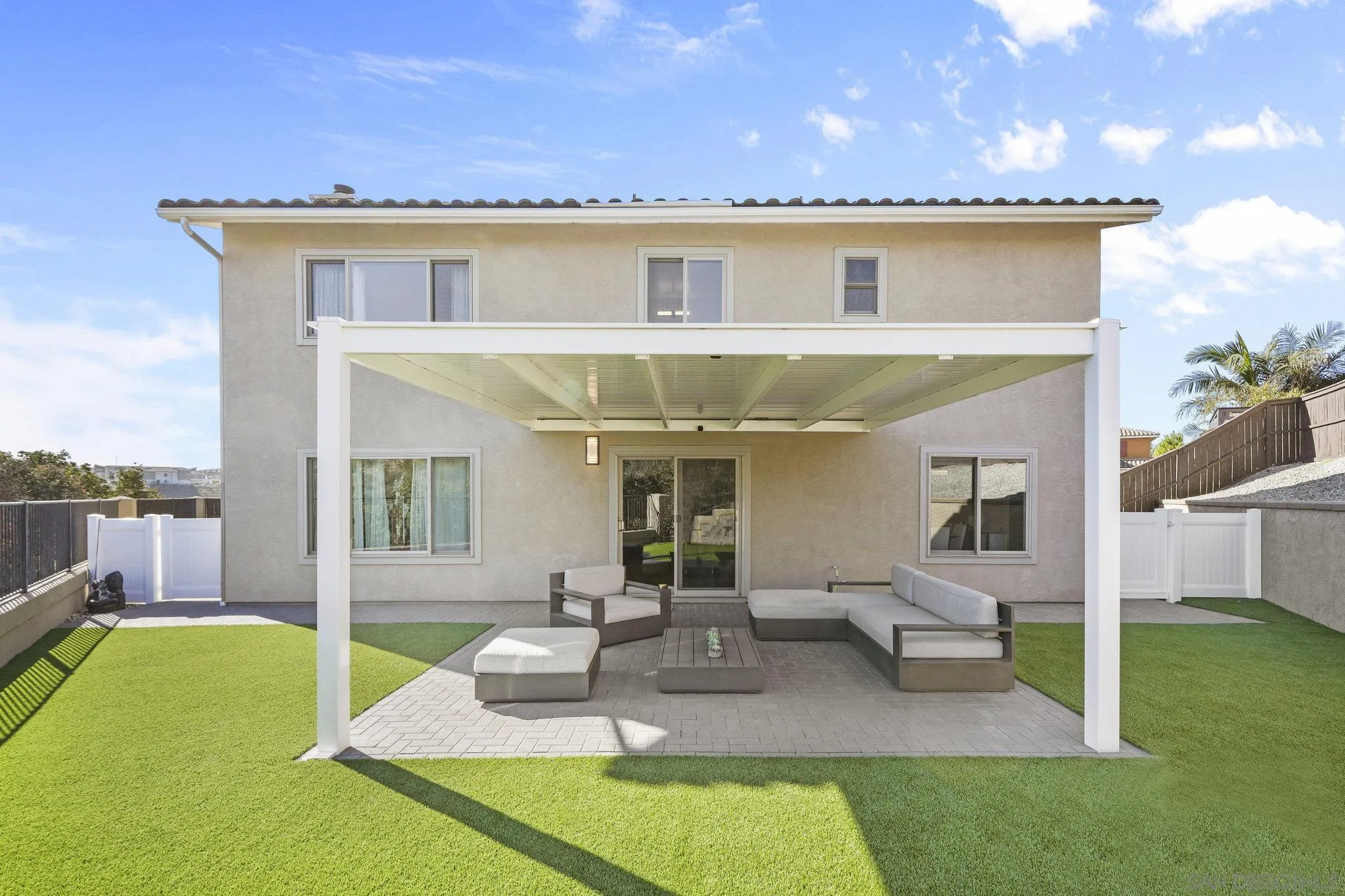 https://cdn.realtyfeed.com/cdn/127/260003308/05fa948f85fc1ace58a30429aab0315e.webp
