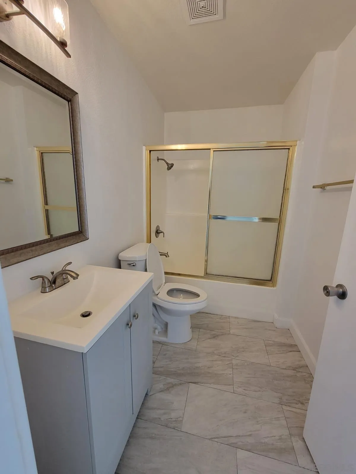 Photo #3: 260003311 Listing: Photo #3