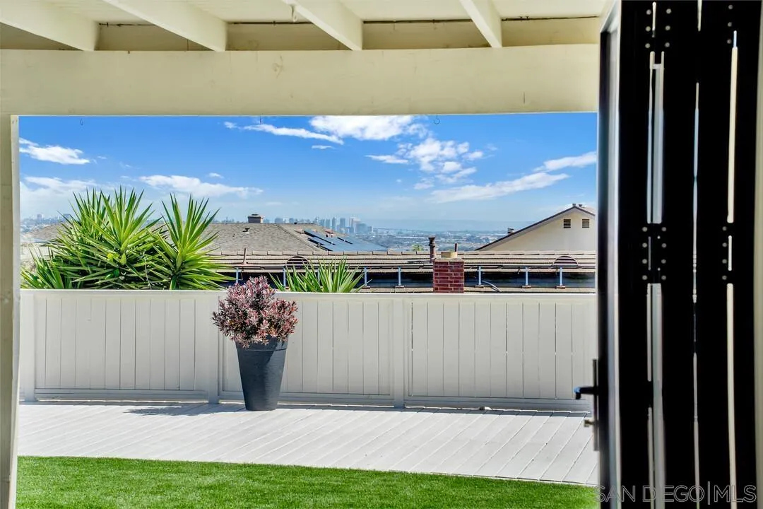 2105 Harbour Heights Rd, San Diego, CA, 92109