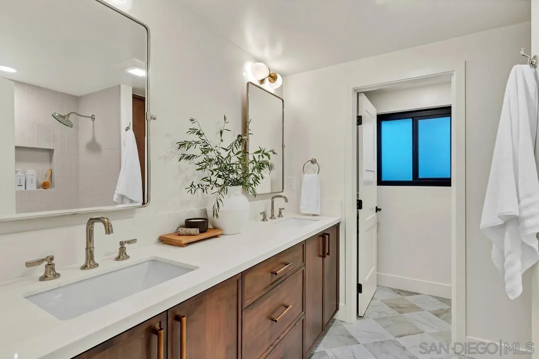 2105 Harbour Heights Rd, San Diego, CA, 92109