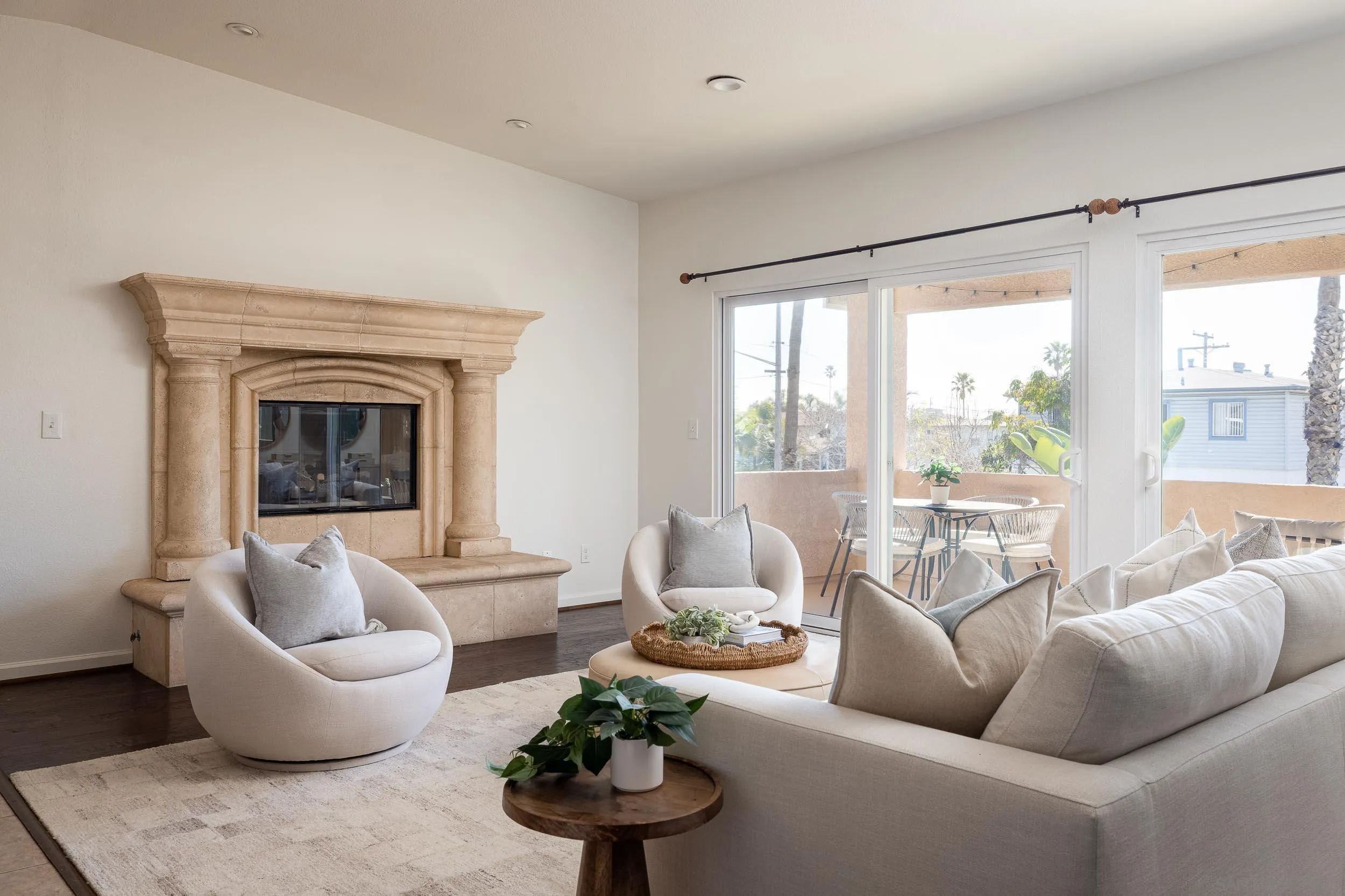 https://cdn.realtyfeed.com/cdn/127/260003320/54a24a8ff4d807d248df73bf840c4395.webp