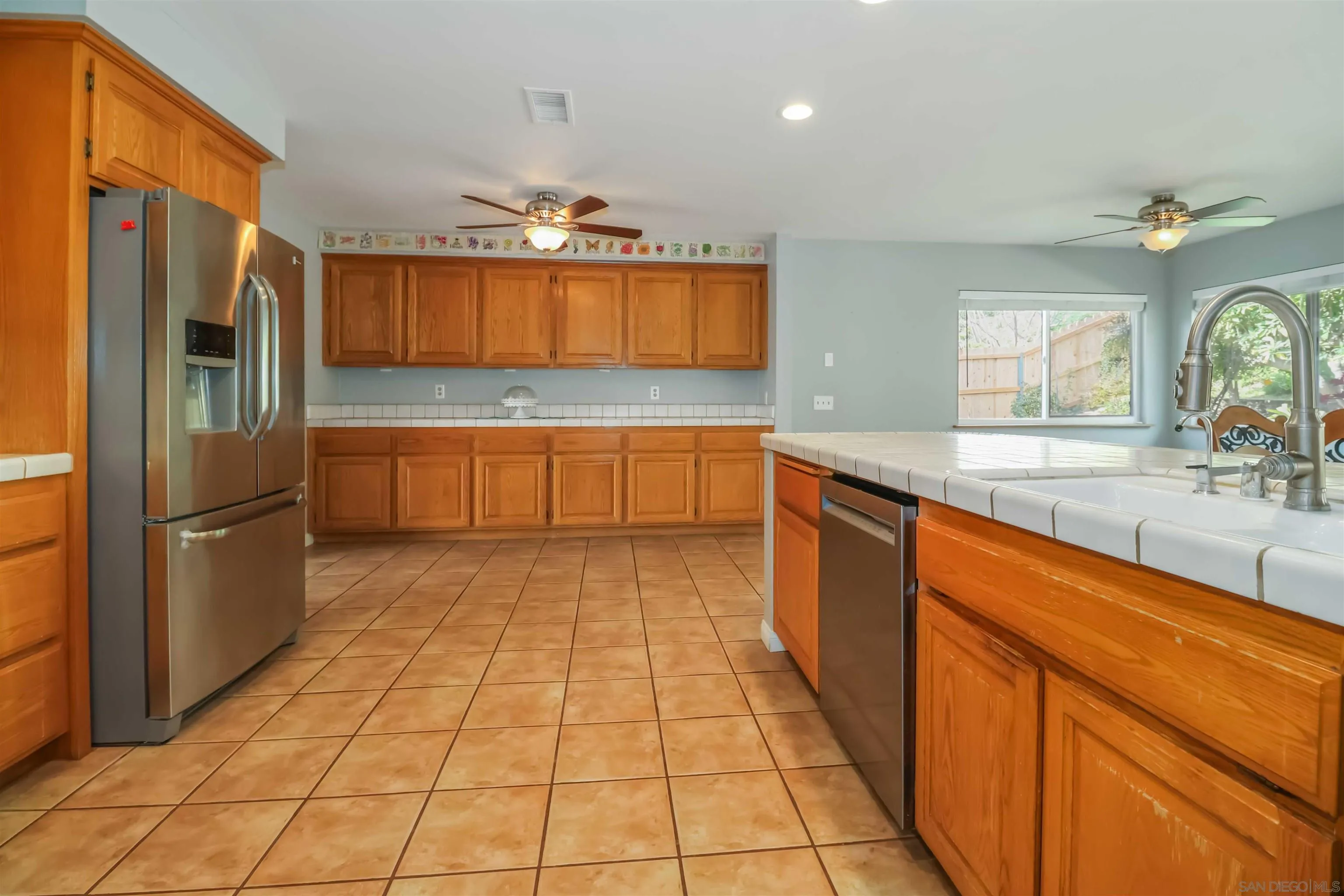 https://cdn.realtyfeed.com/cdn/127/260003326/0a8f1da1b9e60dbe97f9795f6551b91d.webp