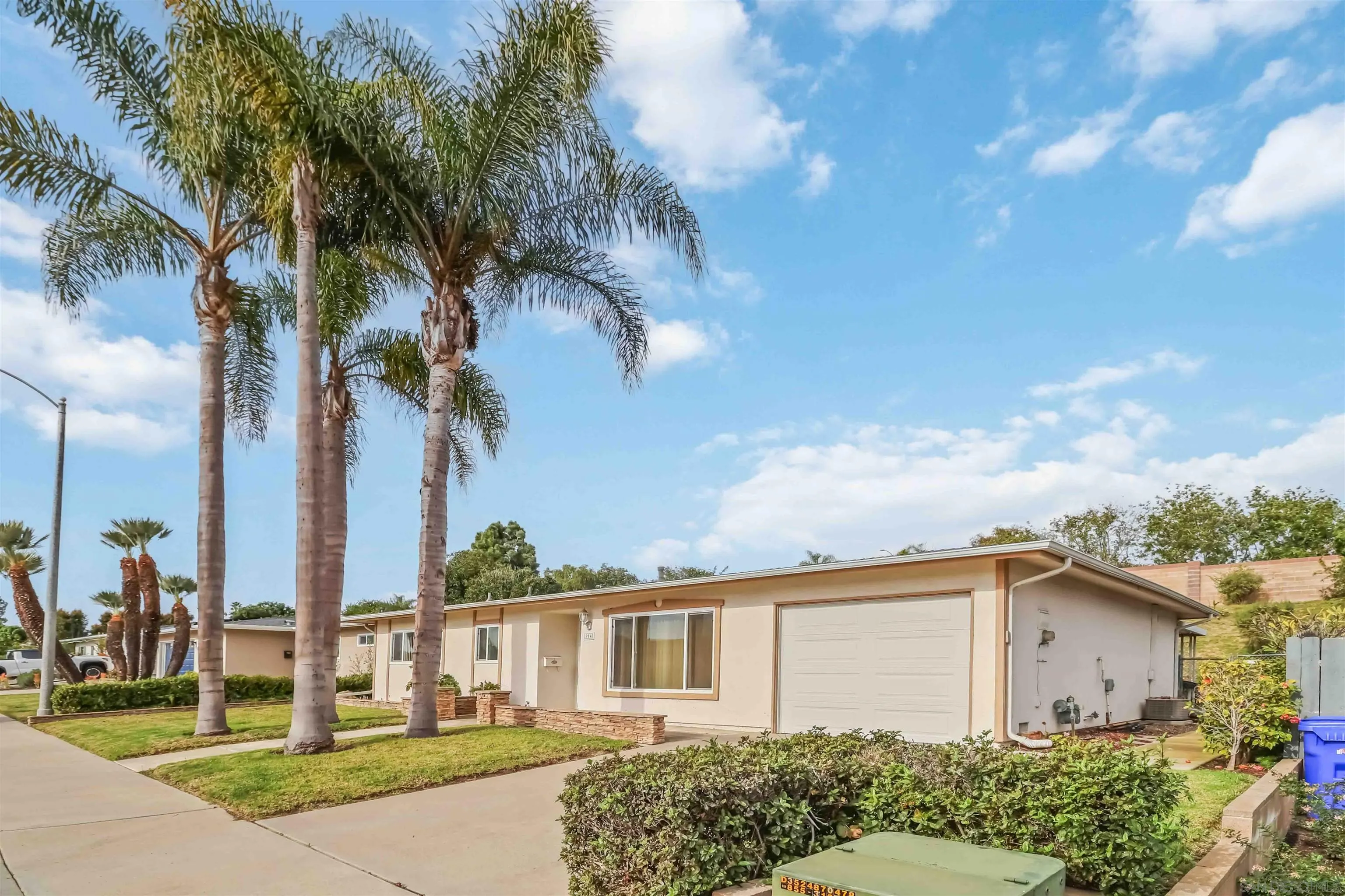 https://cdn.realtyfeed.com/cdn/127/260003326/77da3ed6e1961a2badc0a383ea04faf0.webp
