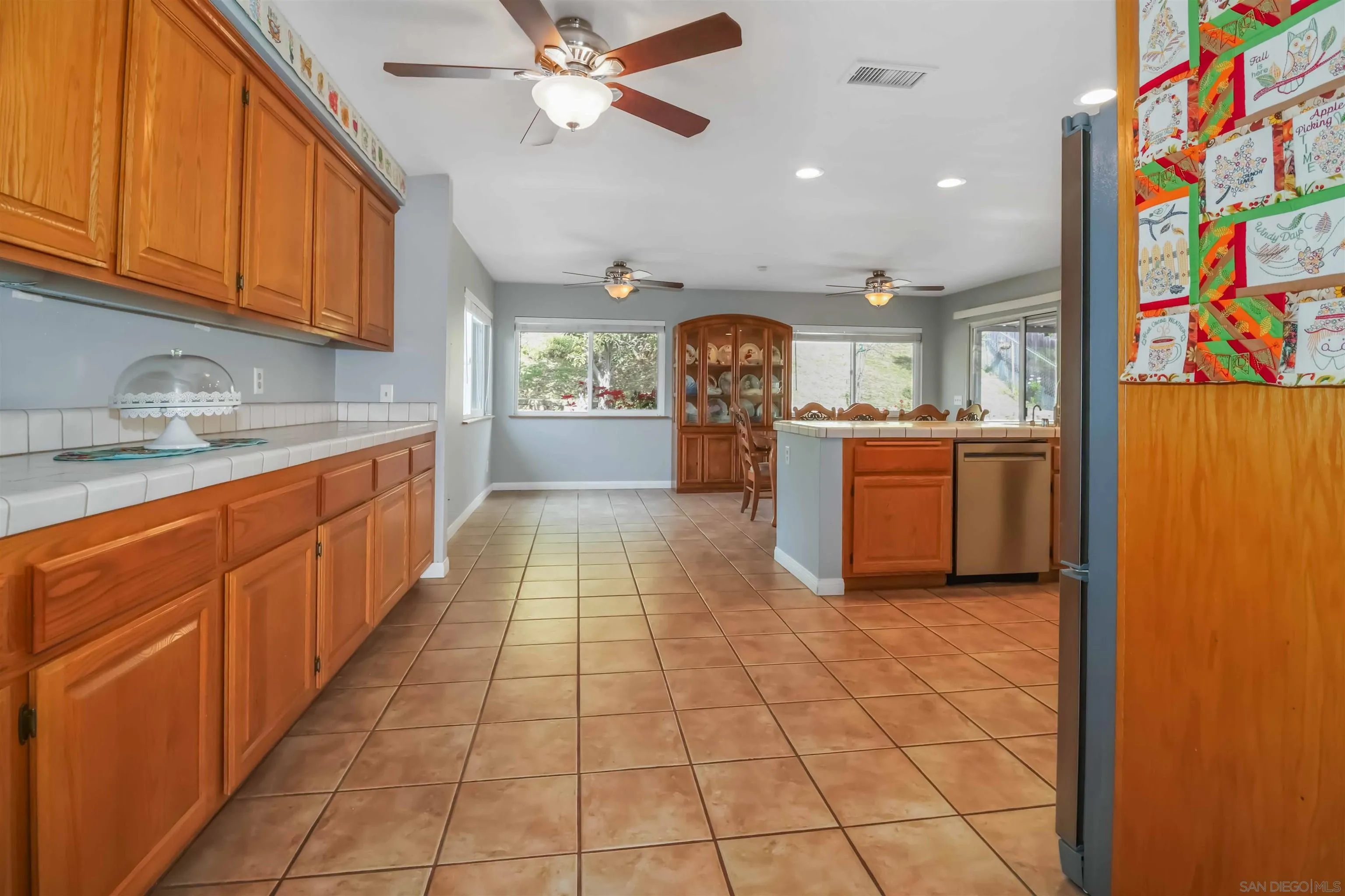 https://cdn.realtyfeed.com/cdn/127/260003326/ce185b9b8ee9716548b68667c1511e92.webp