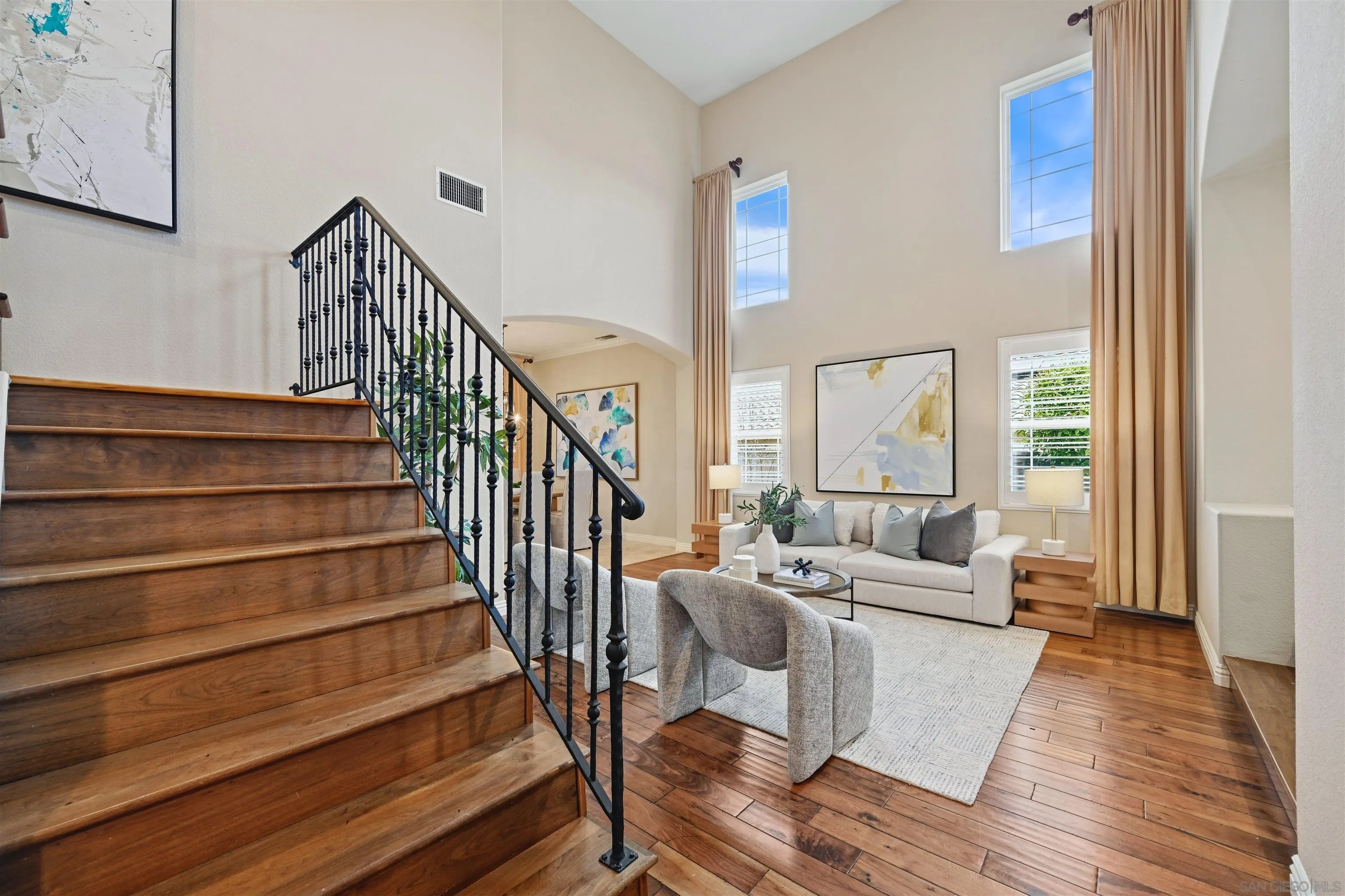 https://cdn.realtyfeed.com/cdn/127/260003332/28e16b5259527141e18008ecb4bfa5f9.webp