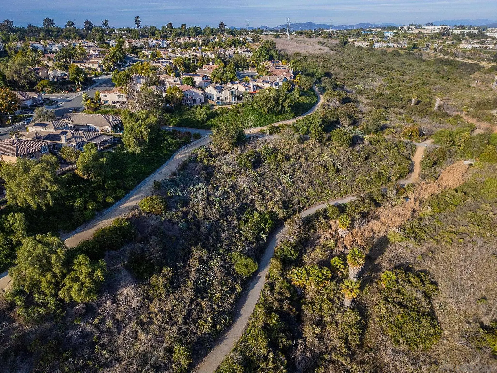 https://cdn.realtyfeed.com/cdn/127/260003332/2ea6a5f53177223688340101baacb789.webp