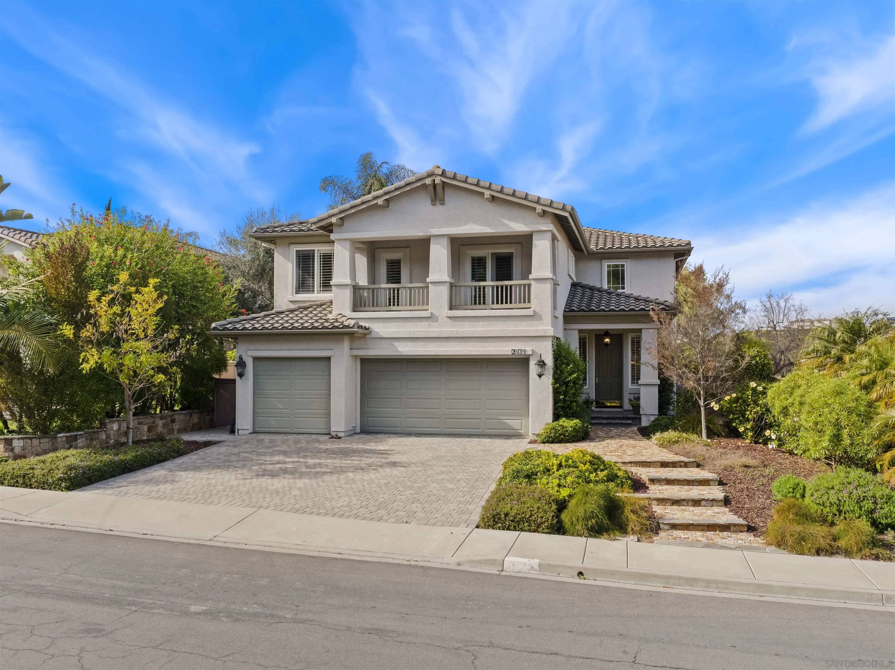 https://cdn.realtyfeed.com/cdn/127/260003332/d155e790adacea10b6cad1cccd2020a2.webp