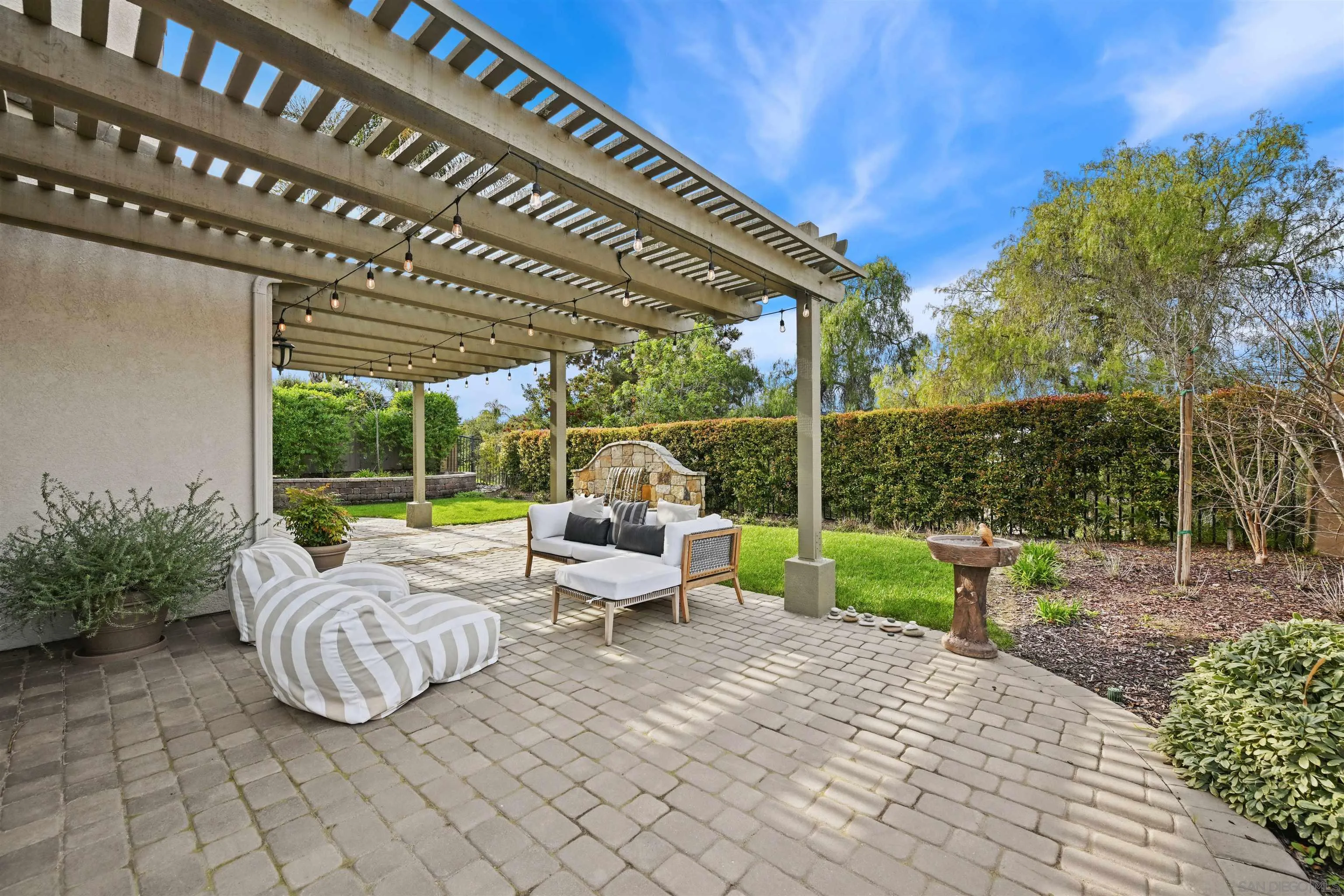 https://cdn.realtyfeed.com/cdn/127/260003332/ddaf389c1b7fbbb453a14da7661901ed.webp