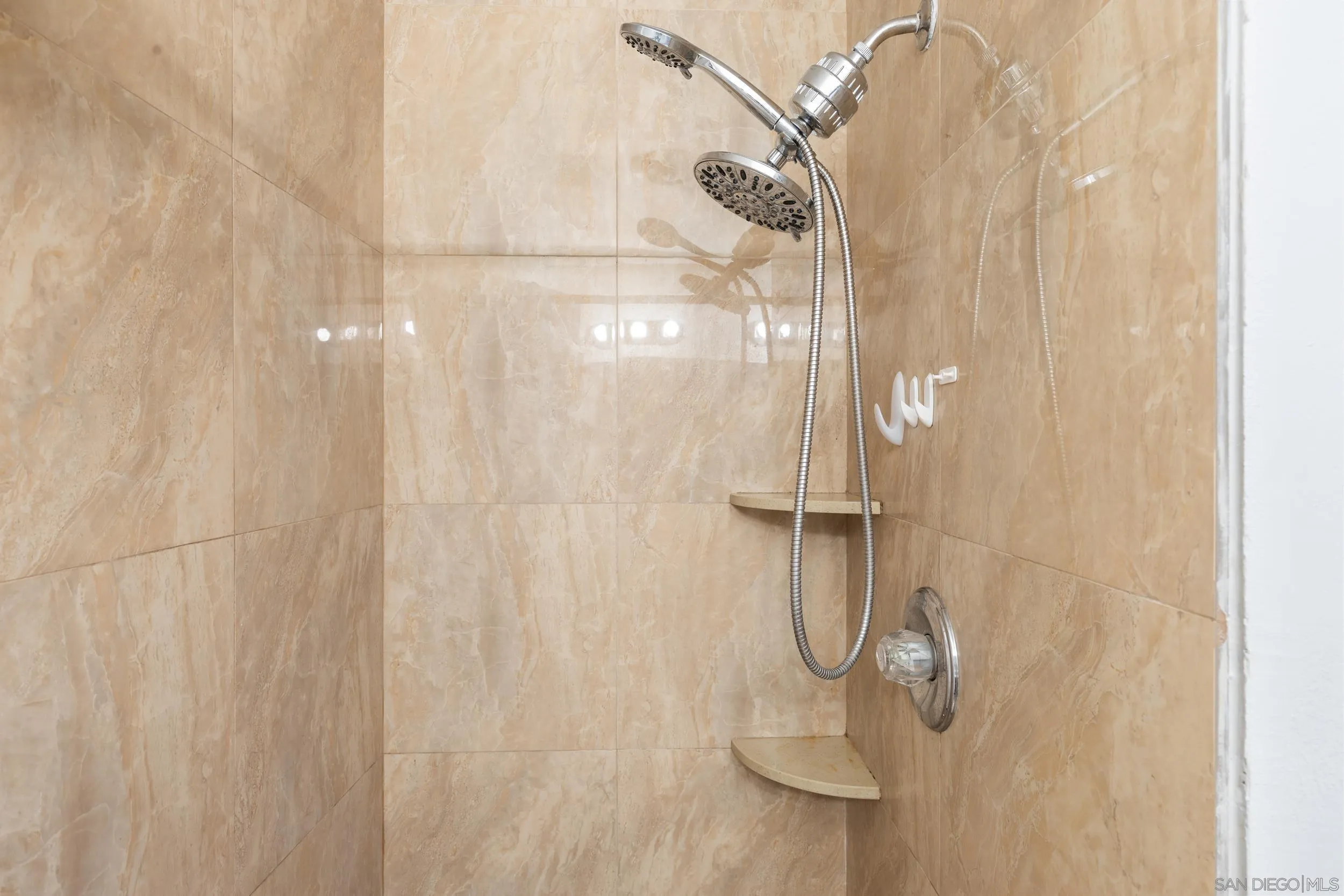 Photo #15: 260003333 Listing: Photo #15