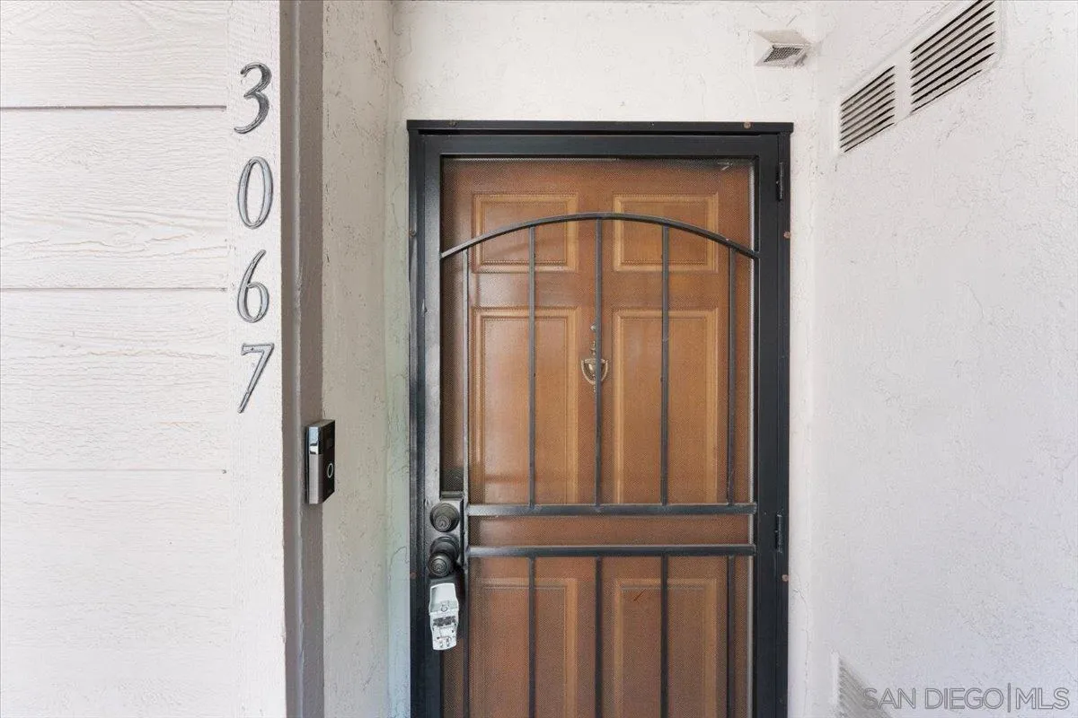 https://cdn.realtyfeed.com/cdn/127/260003348/85ac3869103857a05a897a3fc1b09c26.webp