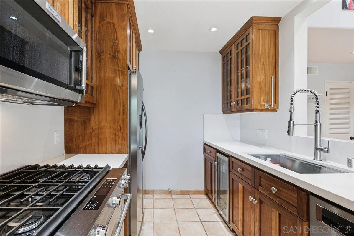 Photo #14: 260003356 Listing: Photo #14