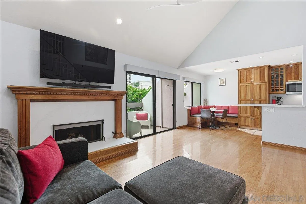 Photo #5: 260003356 Listing: Photo #5