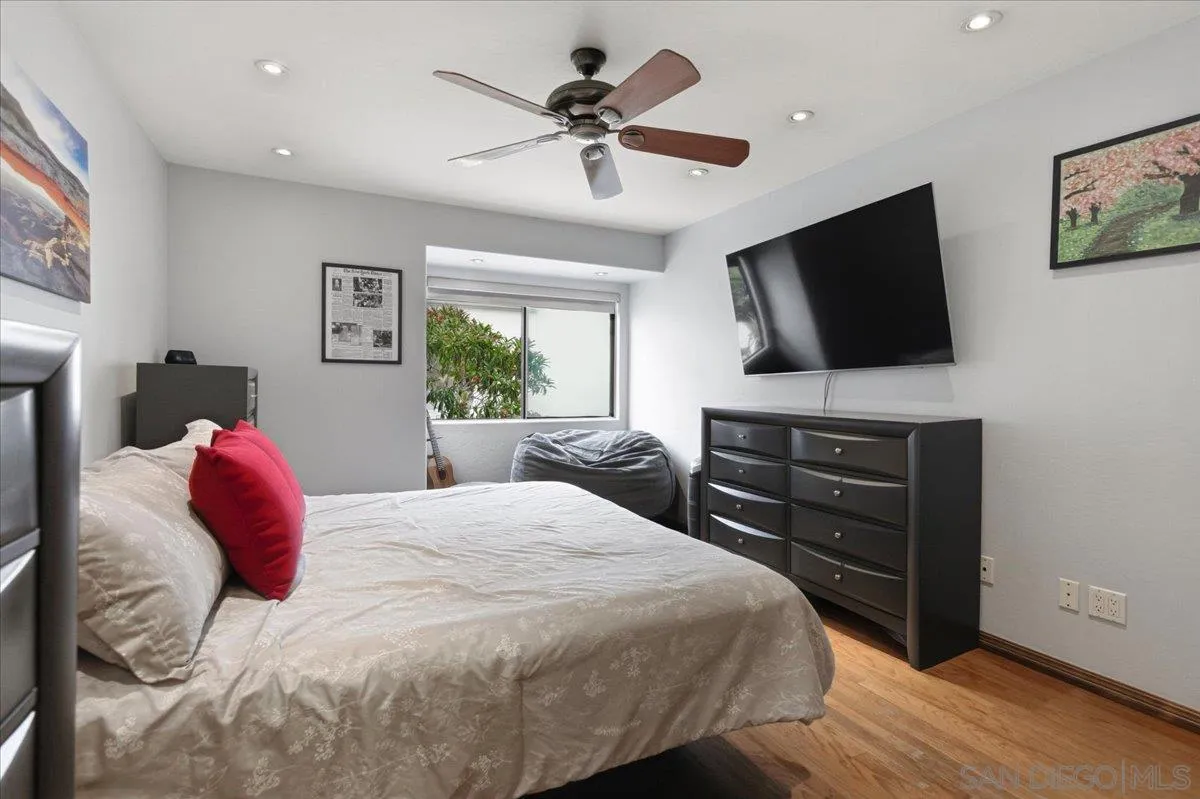 Photo #23: 260003356 Listing: Photo #23