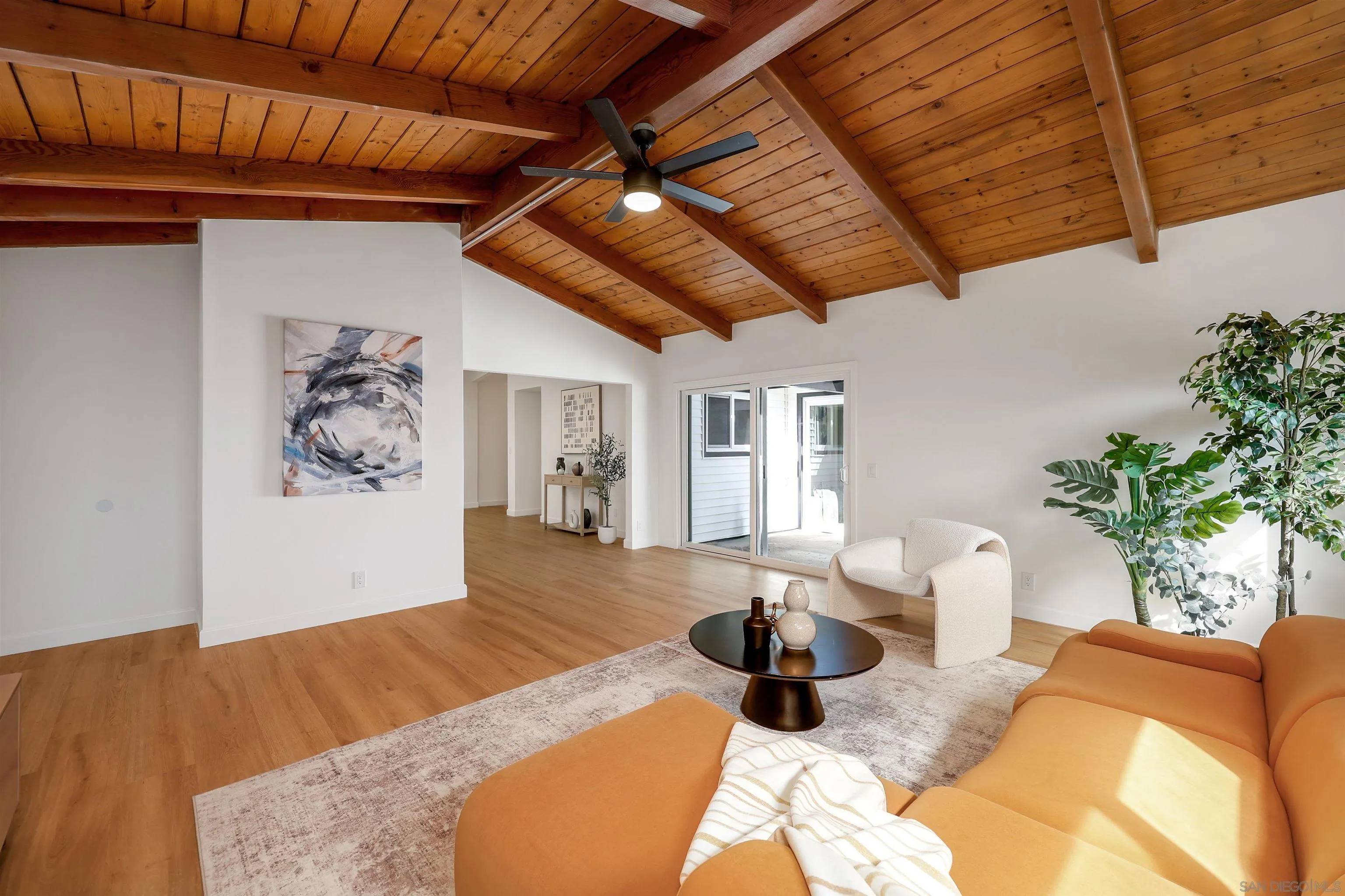 https://cdn.realtyfeed.com/cdn/127/260003362/17fc16eb08d7ce35a3b937dba847928a.webp