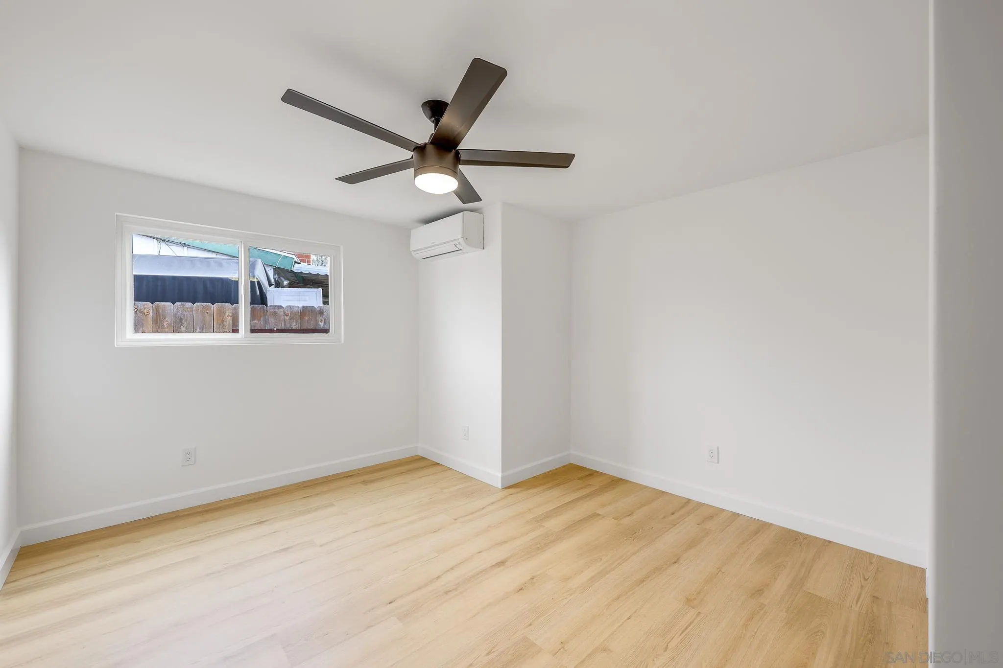 https://cdn.realtyfeed.com/cdn/127/260003362/1c16dce489f5b51835a9e0b0a3ccd30a.webp