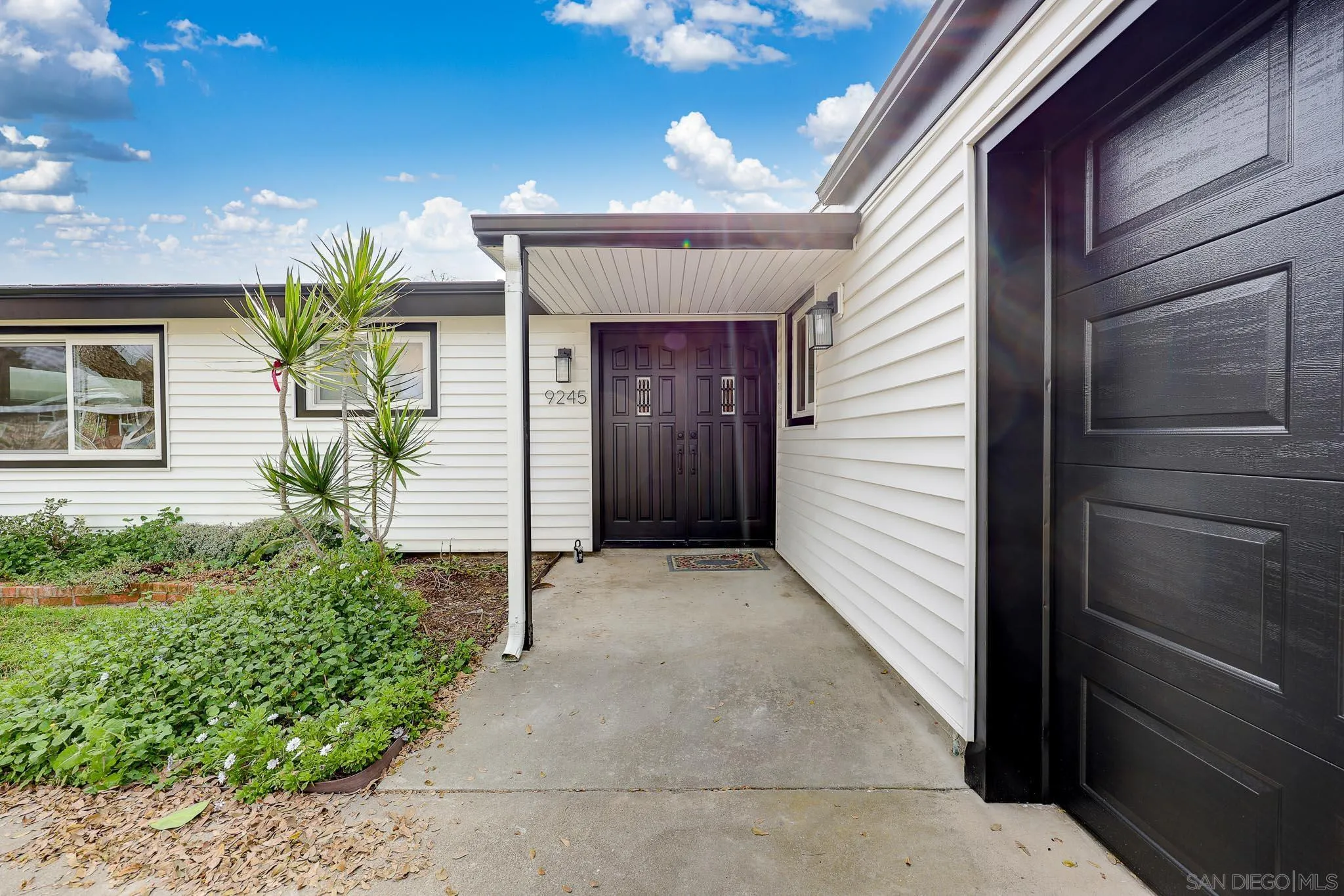 https://cdn.realtyfeed.com/cdn/127/260003362/62c5374d931e0e6ee81d5a567b0b66a8.webp