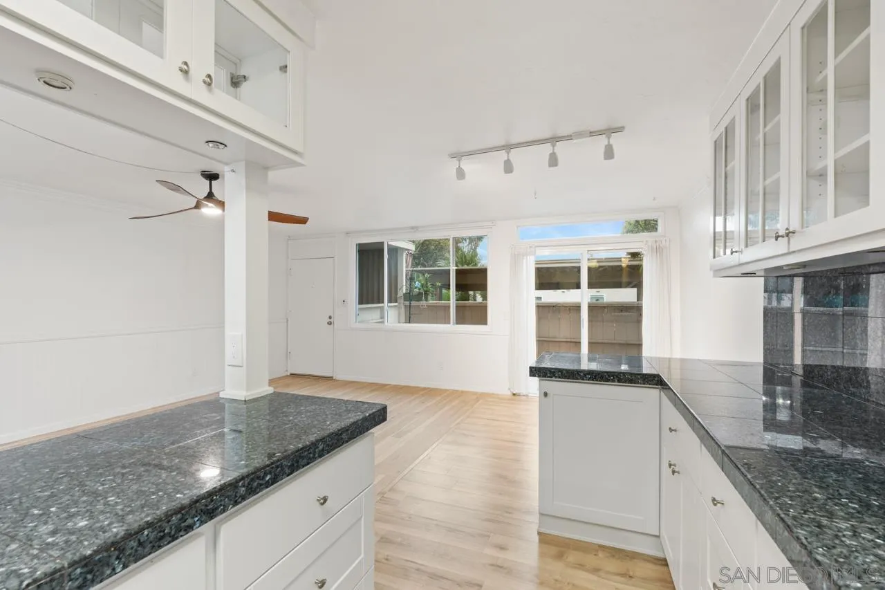 Photo #42: 260003363 Listing: Photo #42