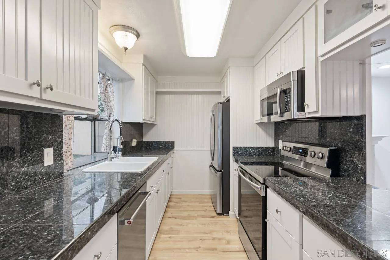 Photo #39: 260003363 Listing: Photo #39