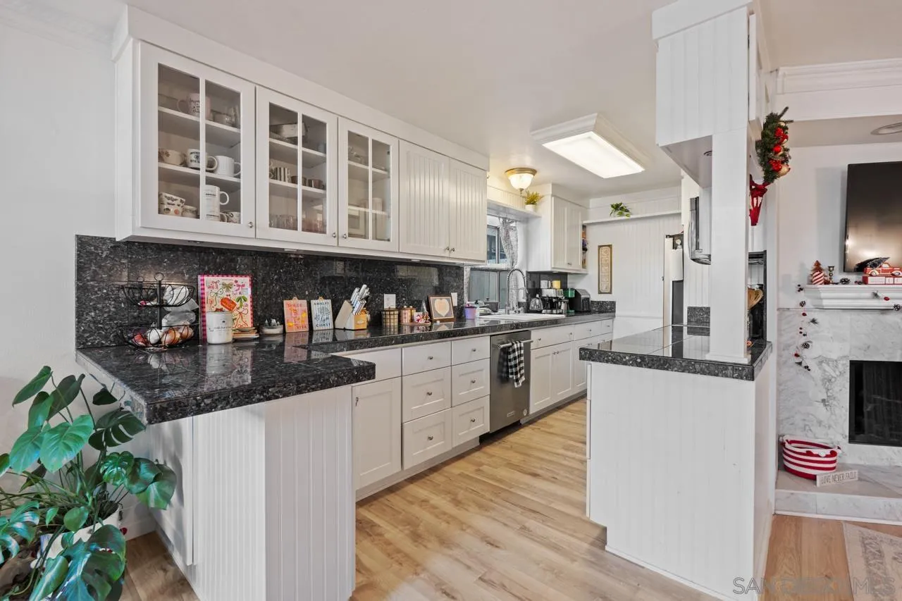 Photo #6: 260003363 Listing: Photo #6