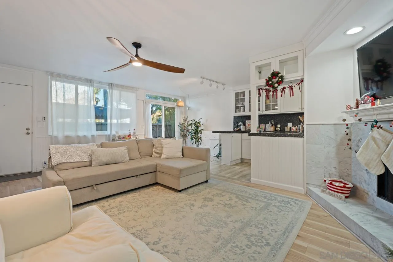 Photo #4: 260003363 Listing: Photo #4