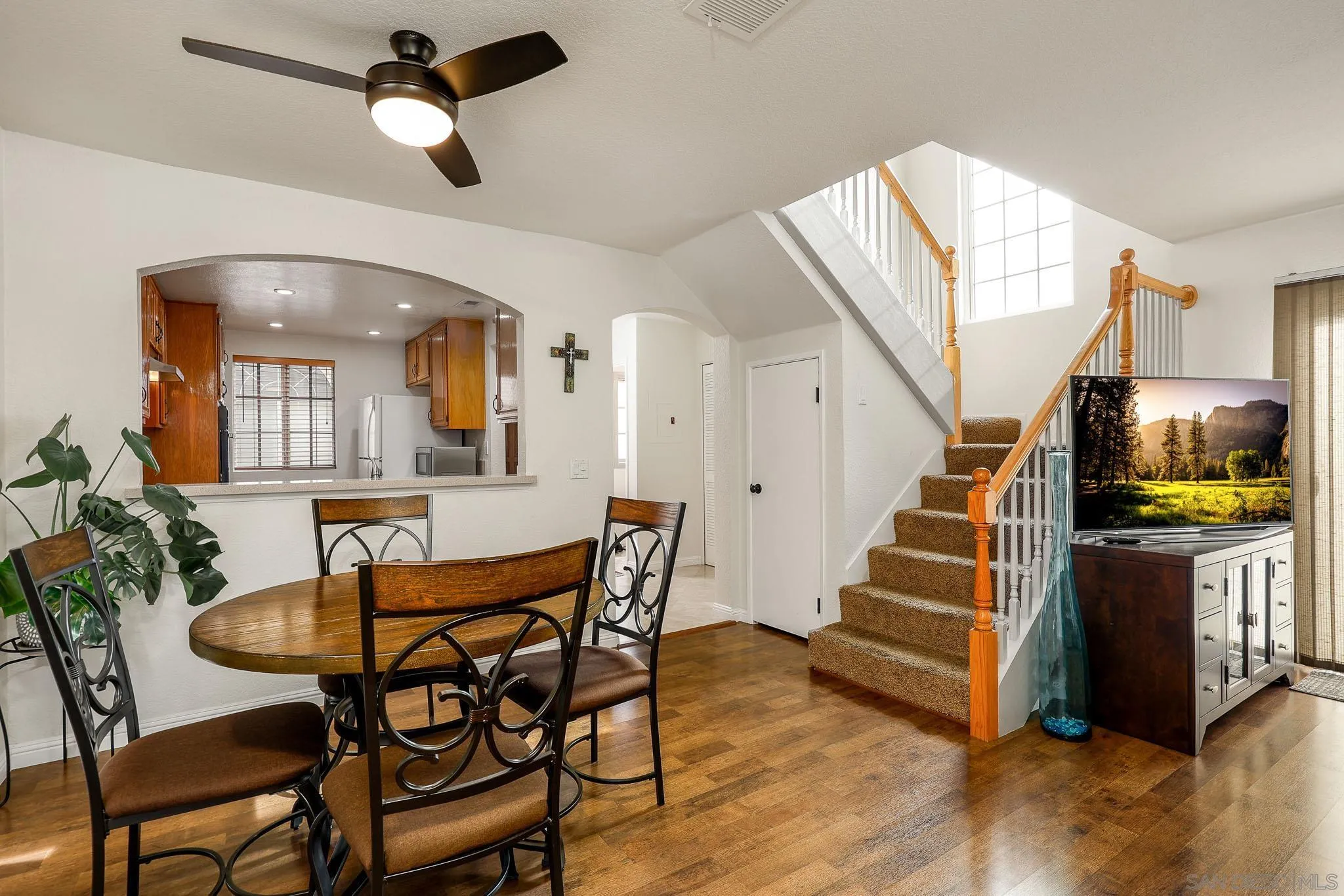 https://cdn.realtyfeed.com/cdn/127/260003364/778d9f872a4cf929204ce181b4efa03b.webp