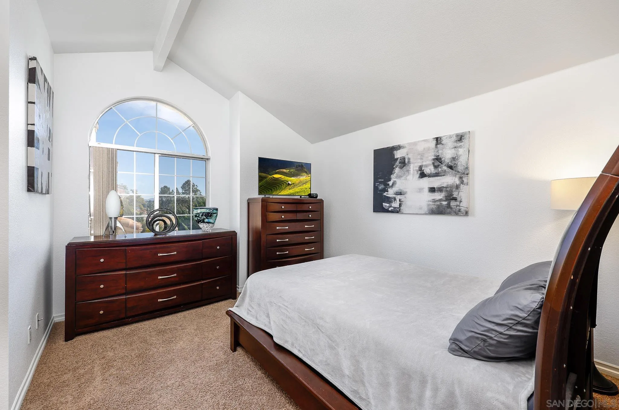 https://cdn.realtyfeed.com/cdn/127/260003364/95777a0d1c62e83aed6b9dd09ae9bab7.webp